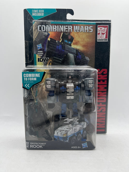 Protectobot Rook Transformers Generations Combiner Wars