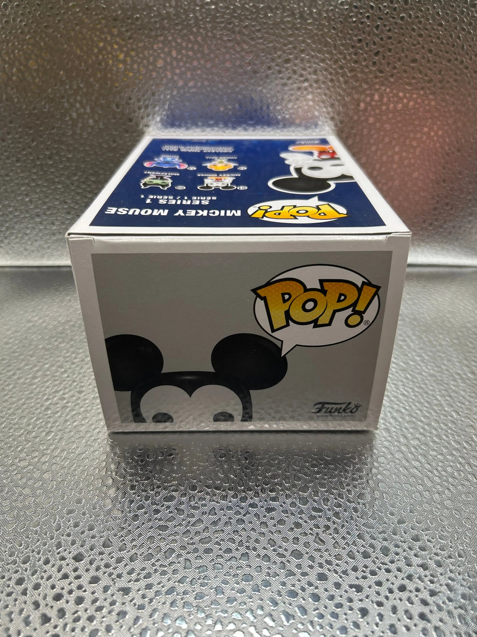 Funko Pop #01 Disney Mickey Mouse FRENLY BRICKS - Open 7 Days