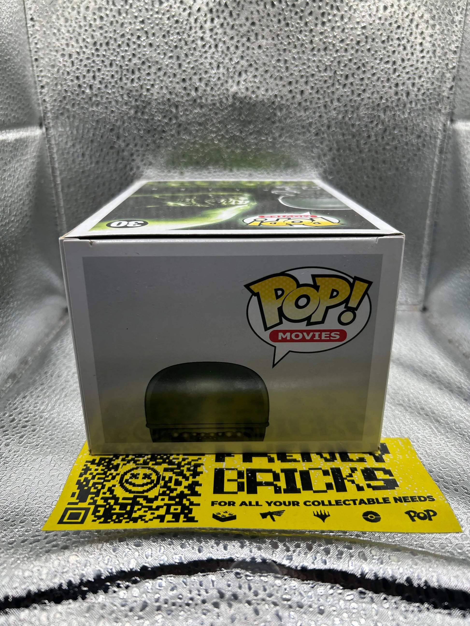 Pop Vinyl #30 Alien FRENLY BRICKS - Open 7 Days