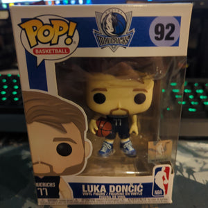 FUNKO POP VINYL - LUKA DONCIC - 92 - NBA FRENLY BRICKS