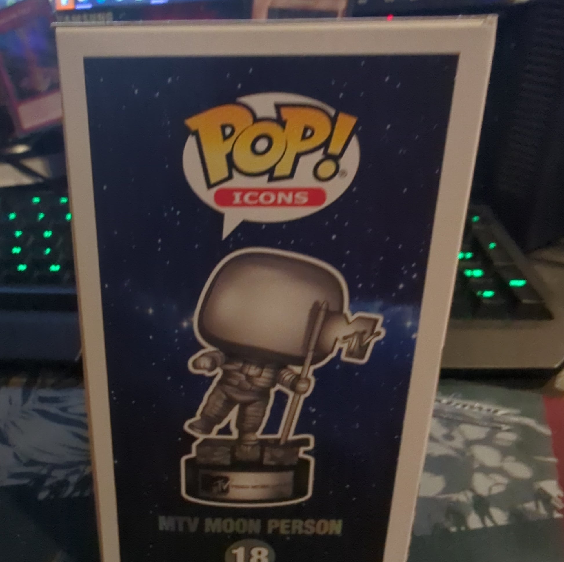 FUNKO POP VINYL - MTV Moon Person - 18 - MTV FRENLY BRICKS