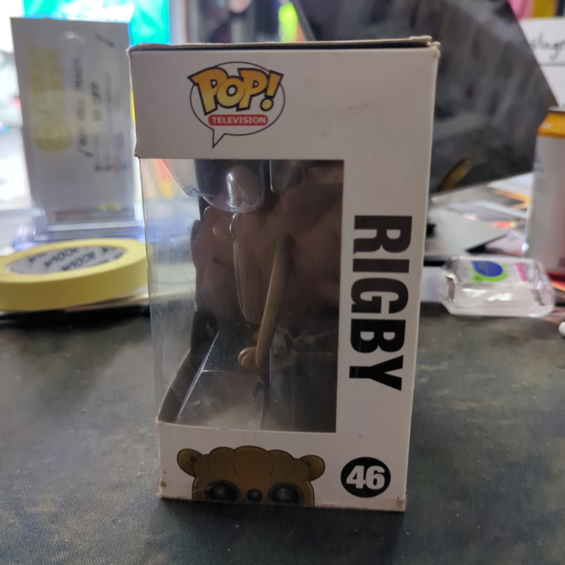 FUNKO POP VINYL - RIGBY - REGULAR SHOWN- 46 **DAMAGED** FRENLY BRICKS - Open 7 Days