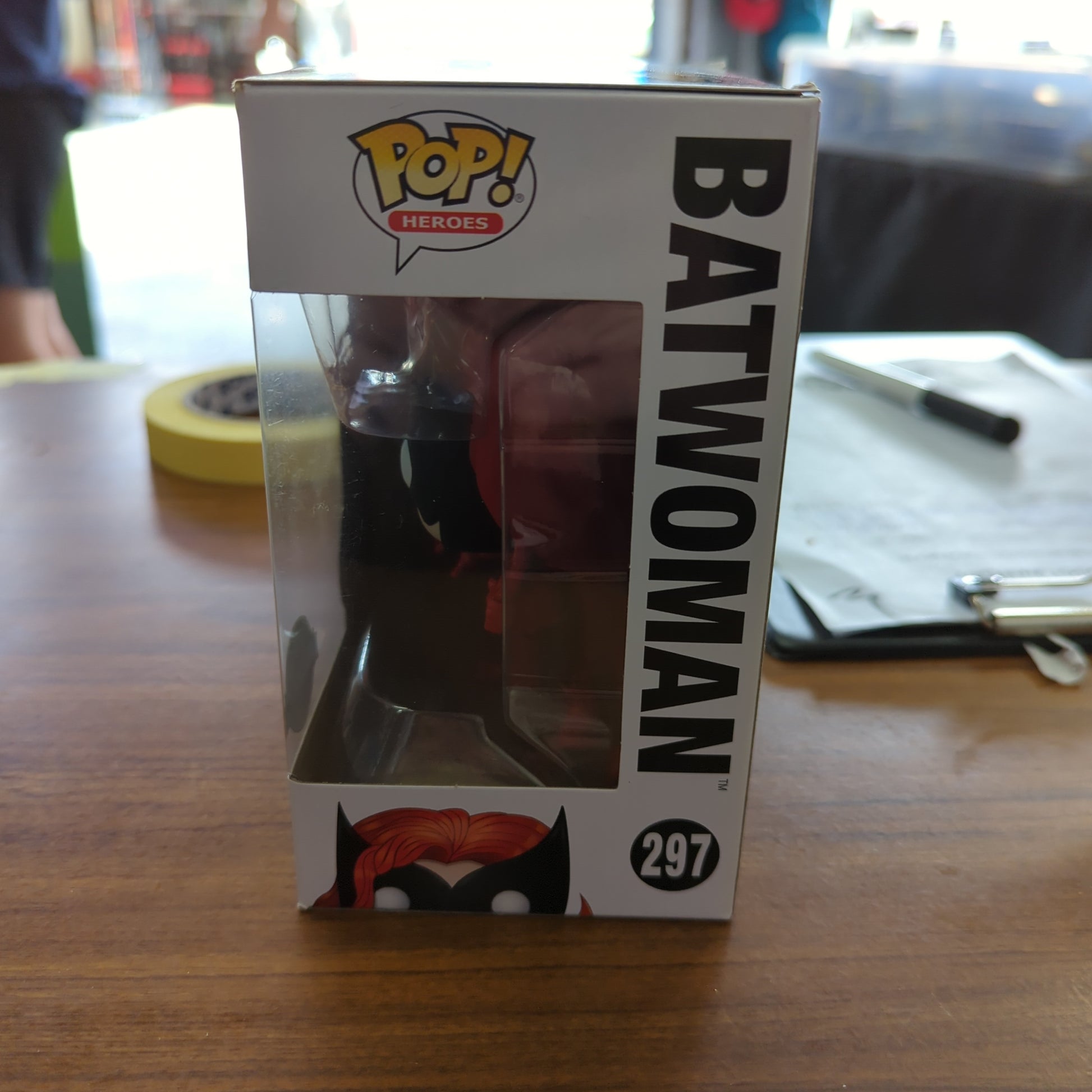 Pop Vinyl DC Super Heroes 297 MIB Batwoman 2019 FRENLY BRICKS - Open 7 Days