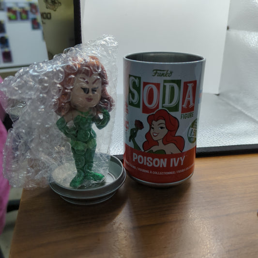 Funko Soda - DC - Diamond Glitter Poison Ivy - Chase - 8500 Piece NYCC 2021 FRENLY BRICKS - Open 7 Days