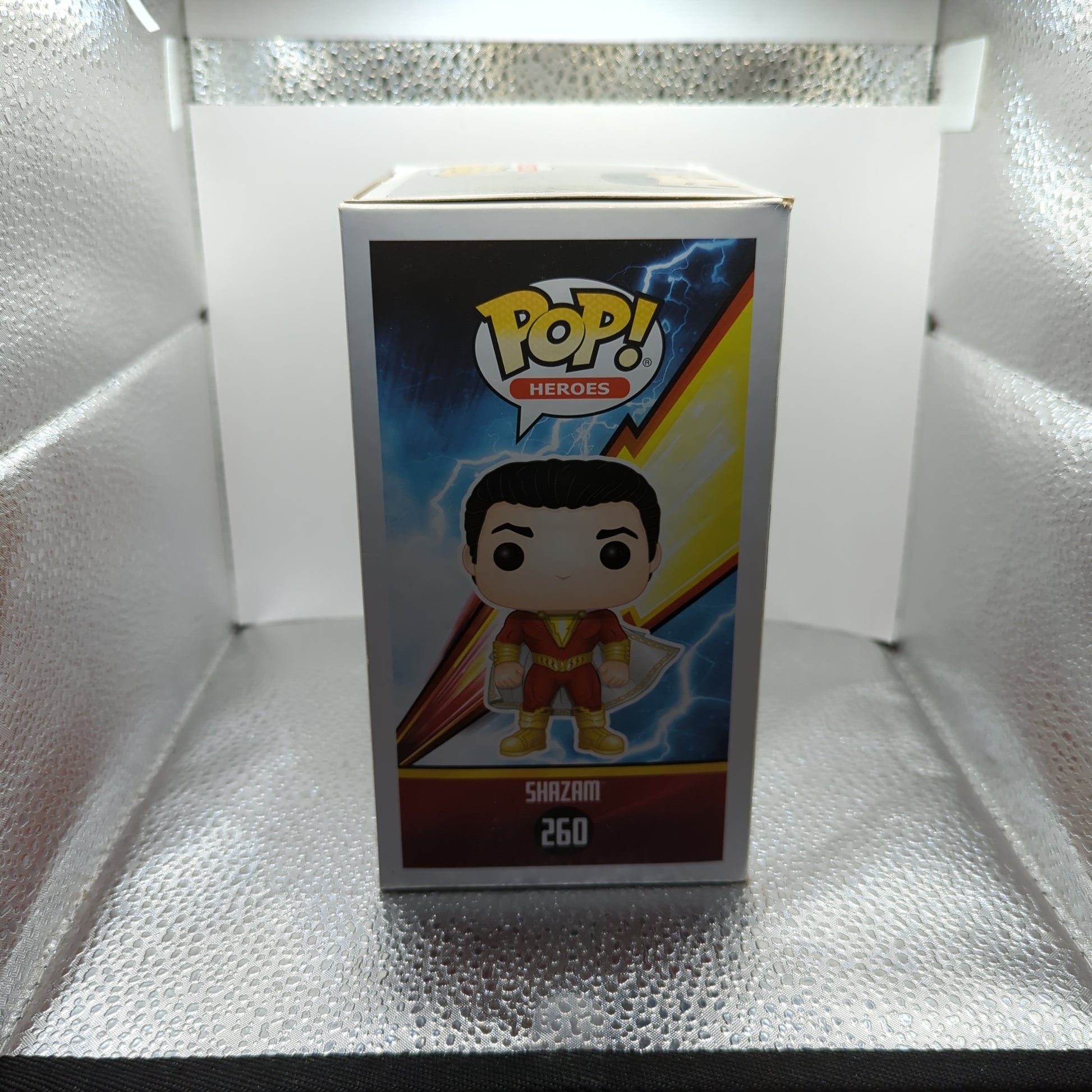 Funko POP! Heroes Shazam! Shazam #260 DC Comics Superhero Film Action Figure FRENLY BRICKS - Open 7 Days