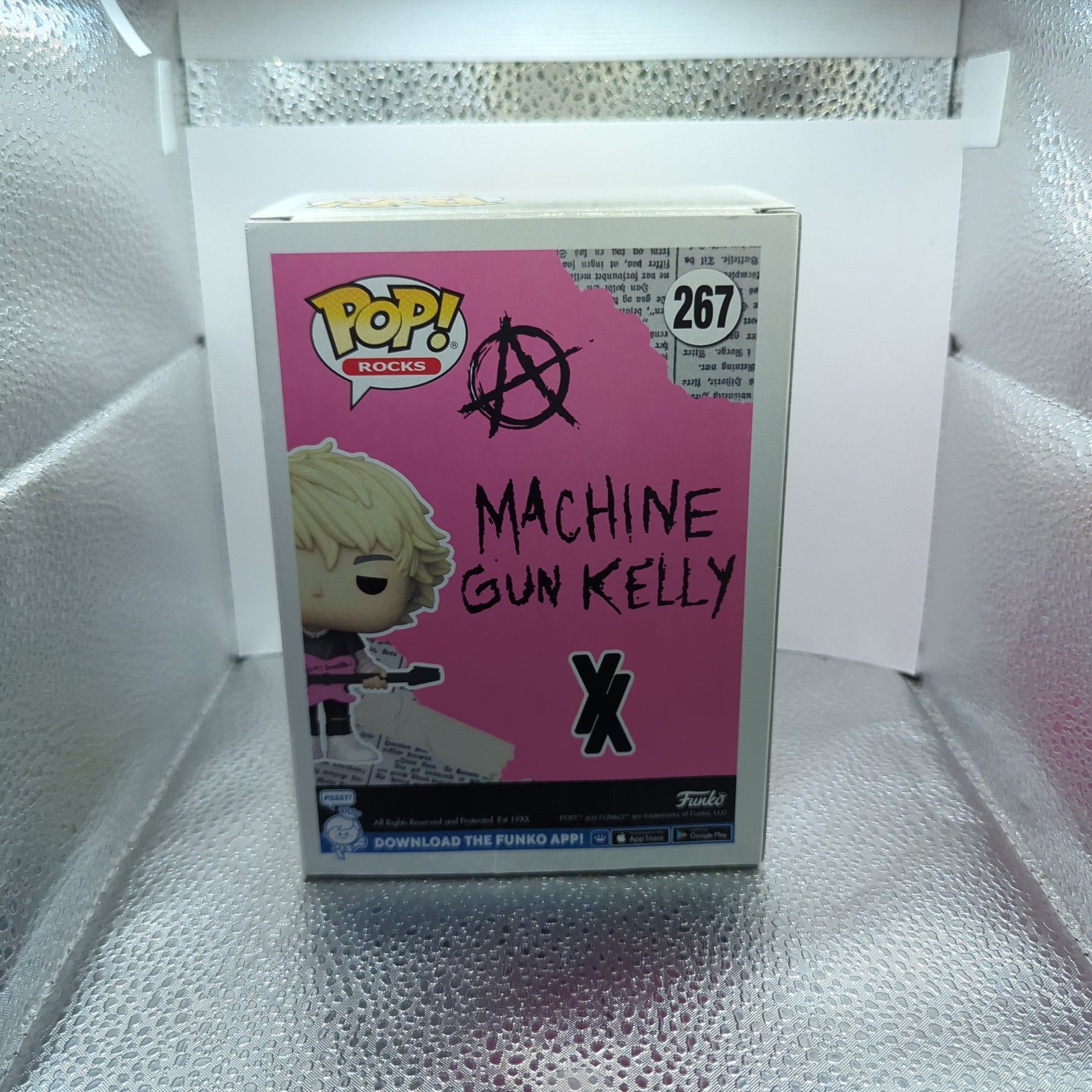 Funko POP! Rocks Machine Gun Kelly #267 FRENLY BRICKS - Open 7 Days