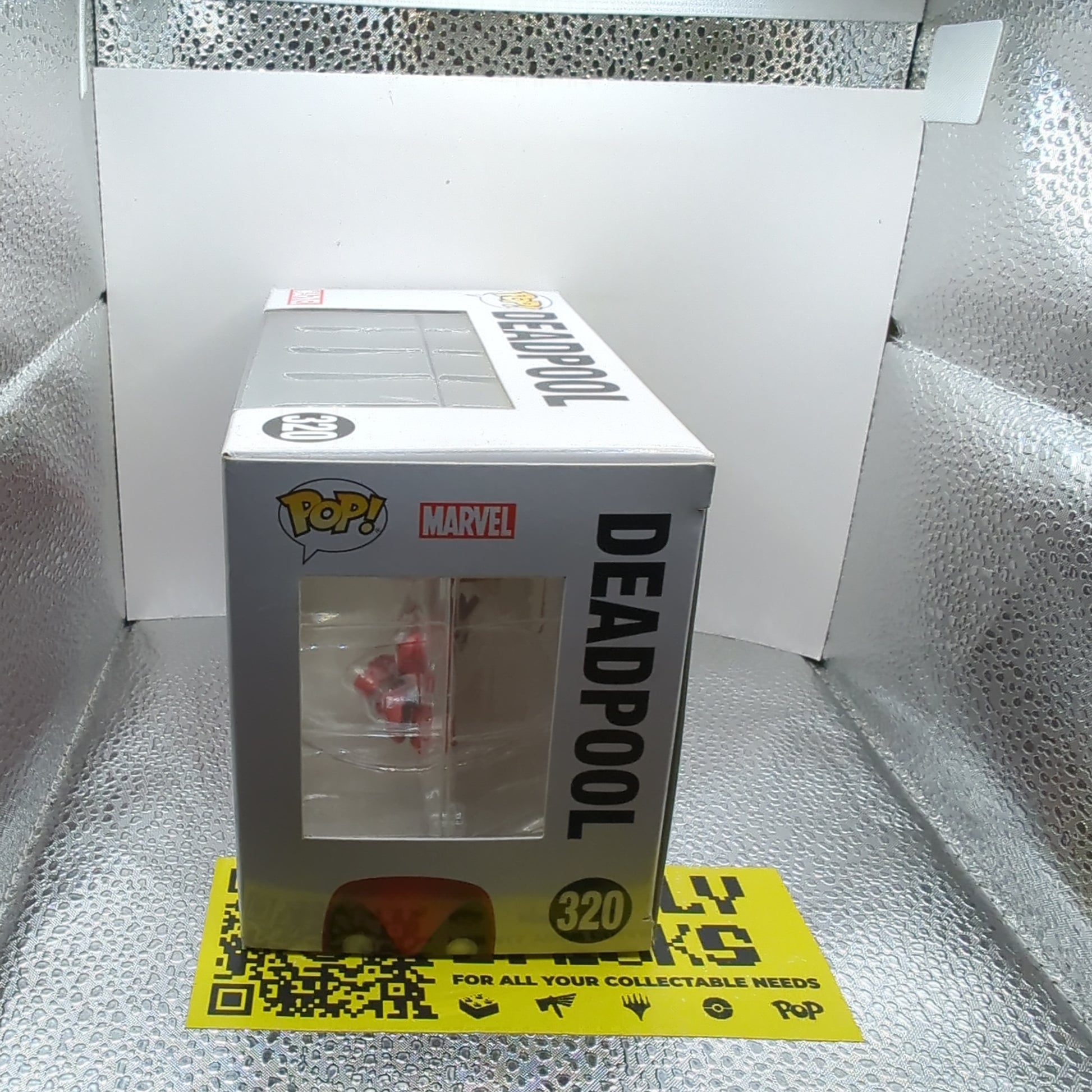 Funko Pop! Marvel - Deadpool #320 (Diamond) Special Edition Vinyl Figure FRENLY BRICKS - Open 7 Days