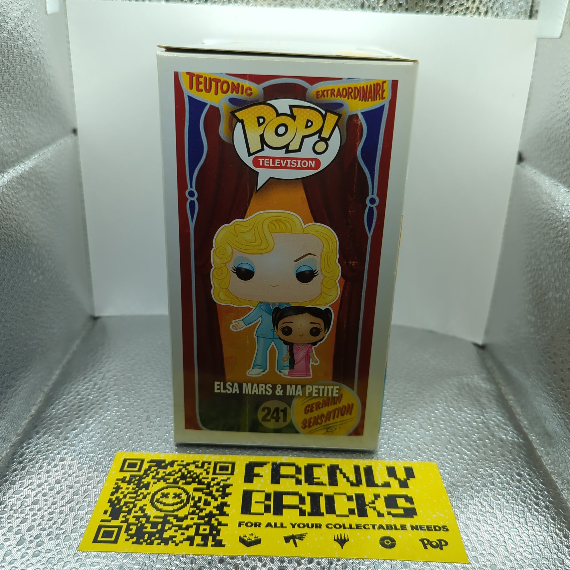 Funko Pop American Horror Story Elsa Mars and Ma Petite #241 FRENLY BRICKS - Open 7 Days