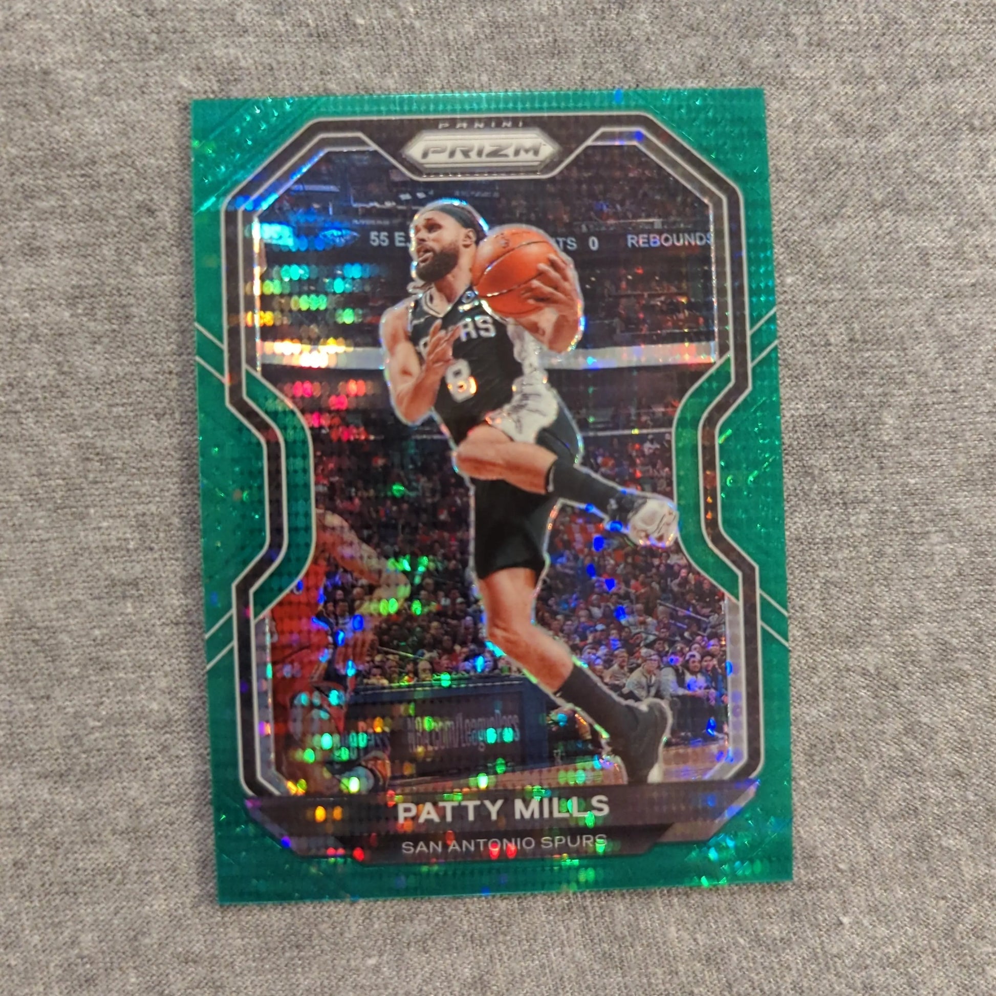 Panini 2020-21 Prizm Green Pulsar PATTY MILLS /25 FRENLY BRICKS - Open 7 Days