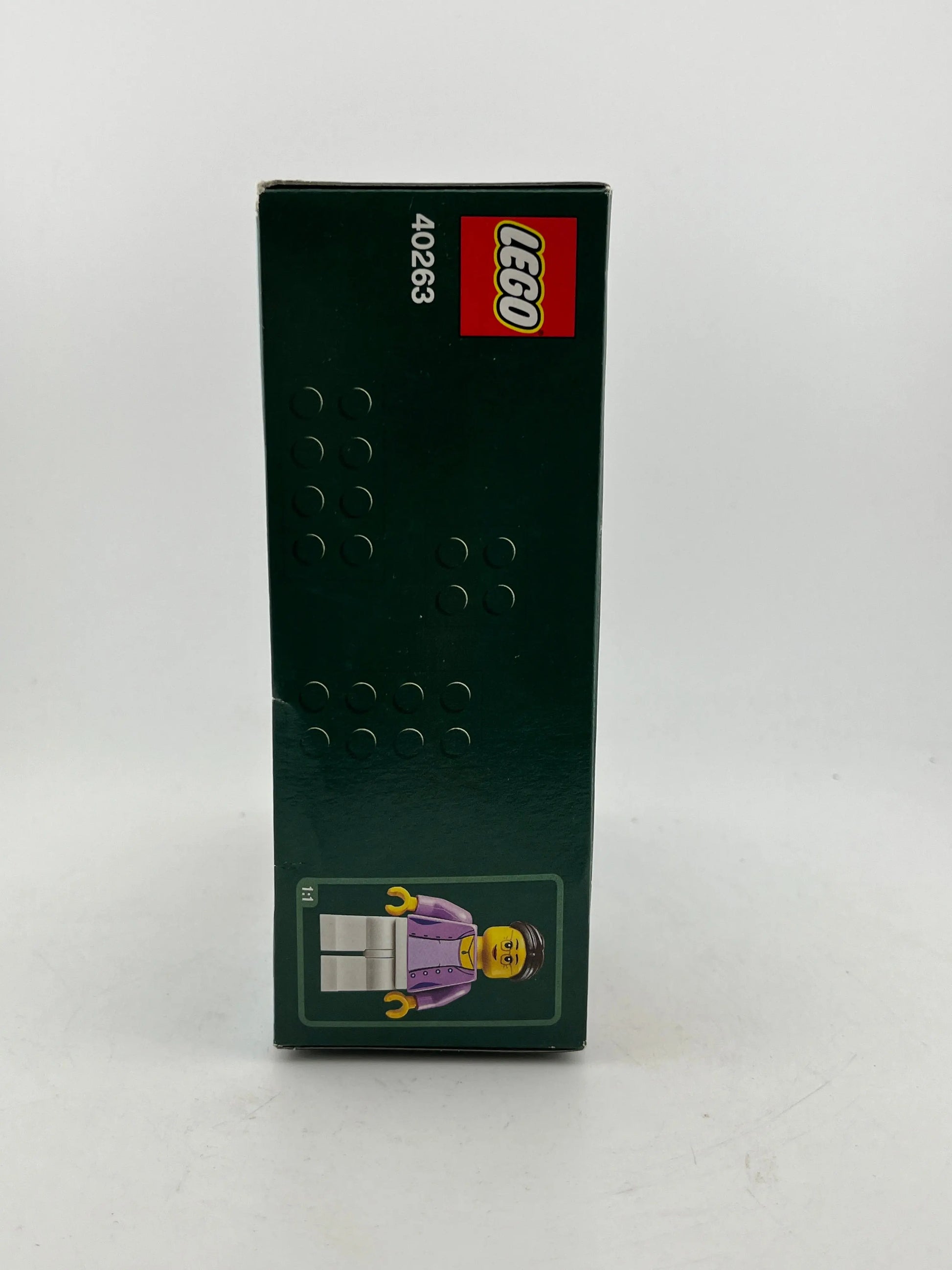 Lego Christmas - Town Square 40263 - Sealed FRENLY BRICKS - Open 7 Days