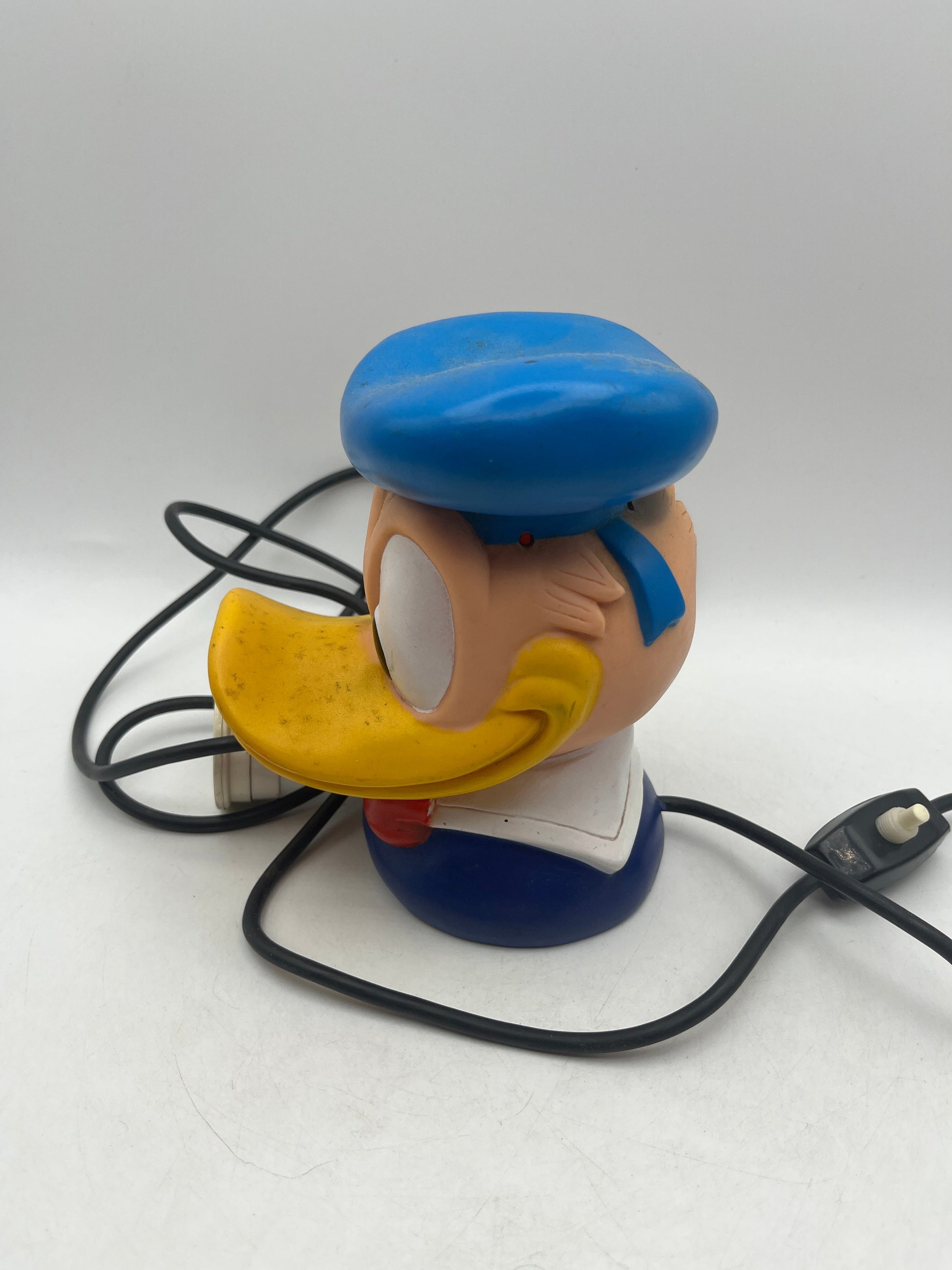 Donald Duck Light Tested and Doesn’t work FRENLY BRICKS - Open 7 Days