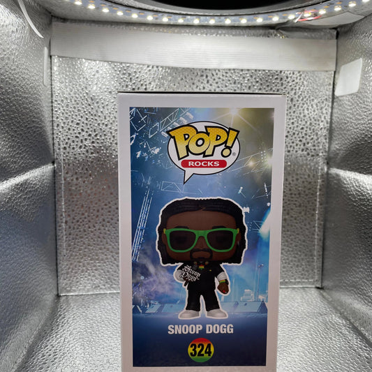 Snoop Dogg - Snoop Dogg in Tracksuit Pop! Vinyl Figure #324 FRENLY BRICKS - Open 7 Days