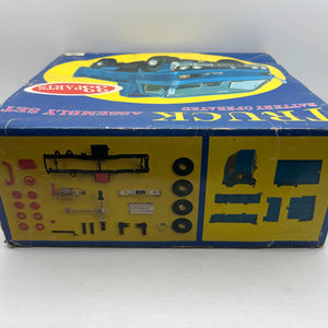 Daiya Japan 1:20 ISUZU ELF TRUCK Battery Operated Toy Car Kit`75 FRENLY BRICKS - Open 7 Days