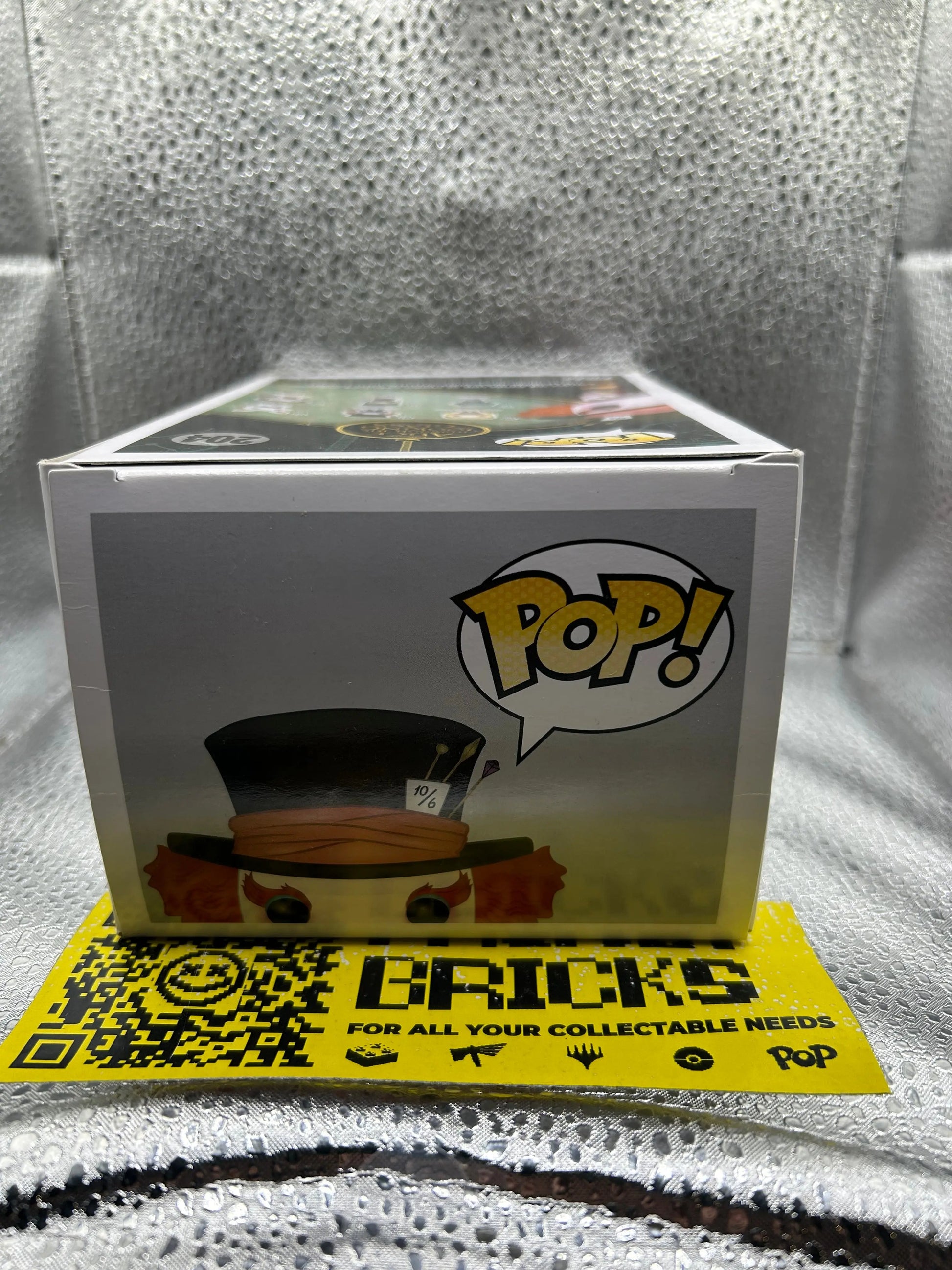 Pop Vinyl Disney #204 Mad Hatter FRENLY BRICKS - Open 7 Days