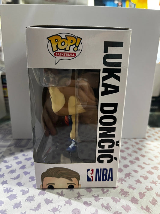 Funko Pop Vinyl Basketball Maverick Luka Dončić #92 FRENLY BRICKS - Open 7 Days