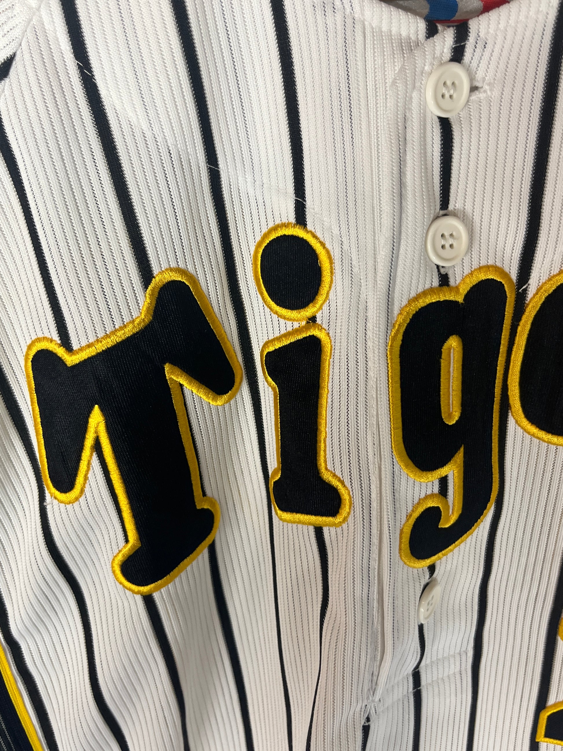 Nippon Baseball Hanshin Tigers “Hiyama #24” White Jersey Large