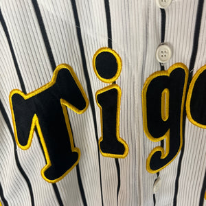 Nippon Baseball Hanshin Tigers “Hiyama #24” White Jersey Large