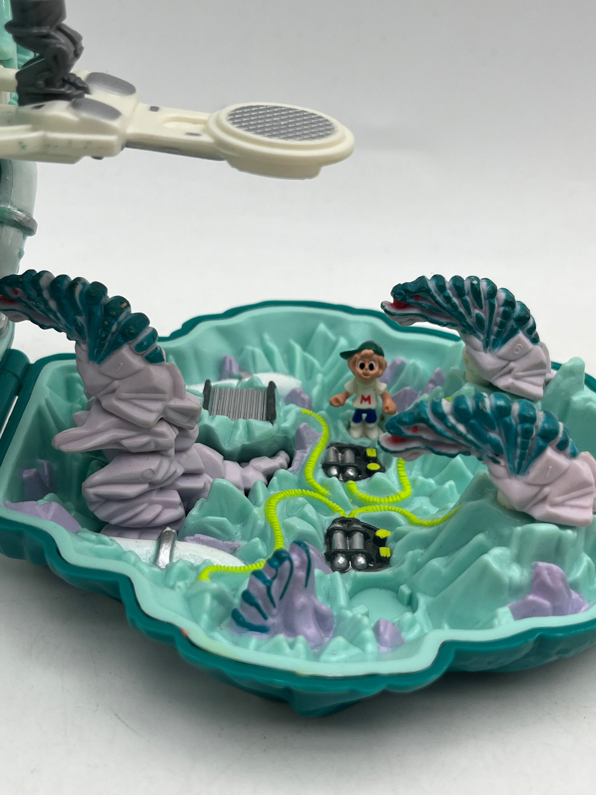 1992 Mighty Max Liquidates the Ice Alien Doom Zone Toy Playset Bluebird Toys FRENLY BRICKS - Open 7 Days