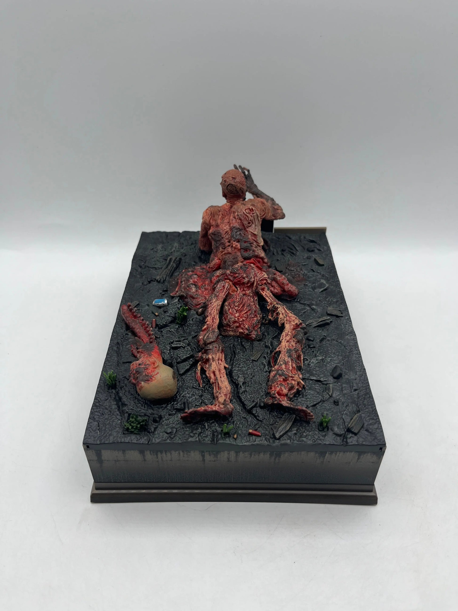 The Walking Dead Season:5 Blu-Ray Limited Edition Napalm Walker Statue Set FRENLY BRICKS - Open 7 Days