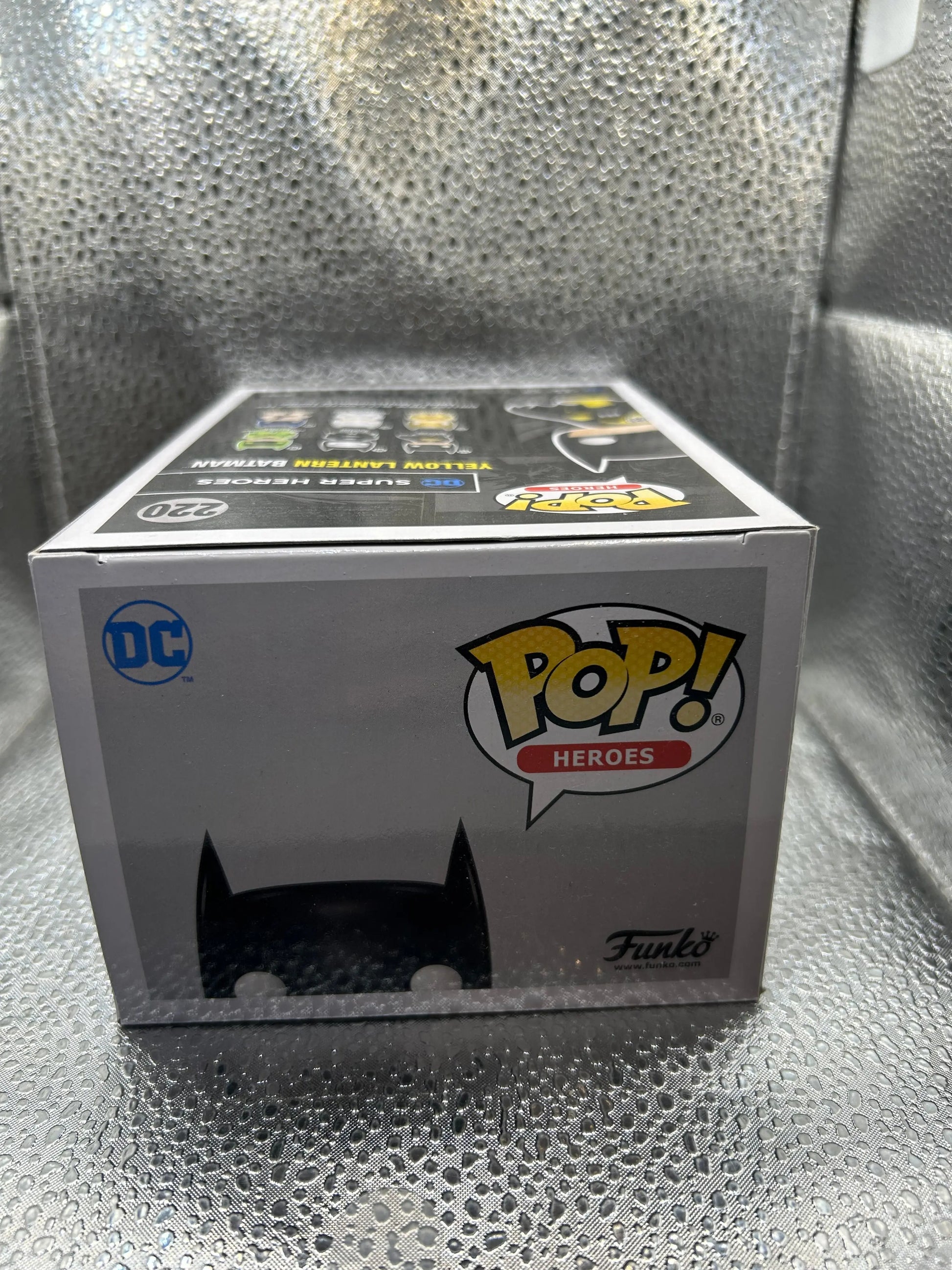 Funko pop #220 Dc Yellow Lantern Batman FRENLY BRICKS - Open 7 Days