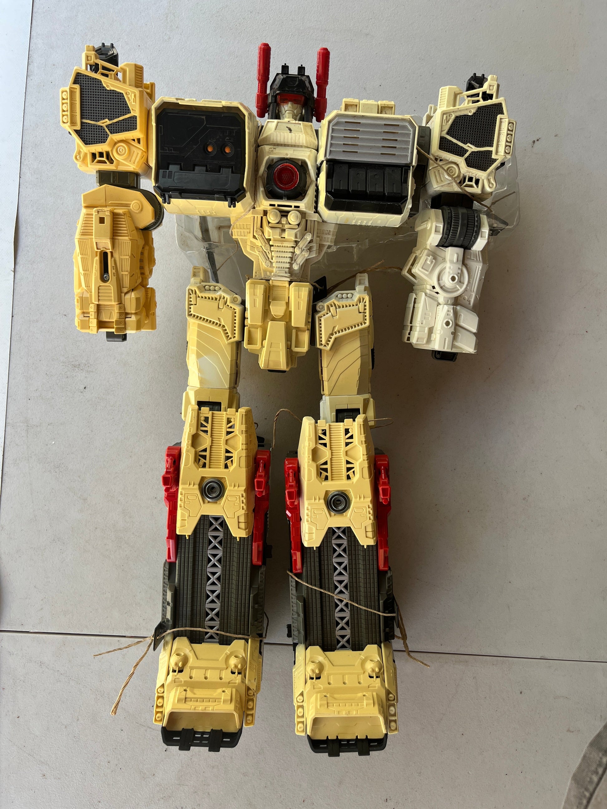 Takara Tomy Transformers Generations TG-23 Metroplex 23 inch Action Figure FRENLY BRICKS - Open 7 Days