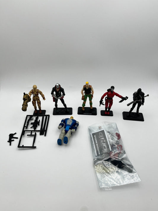 G.I Joe Action Figure With Accessories Bundle 4 FRENLY BRICKS - Open 7 Days