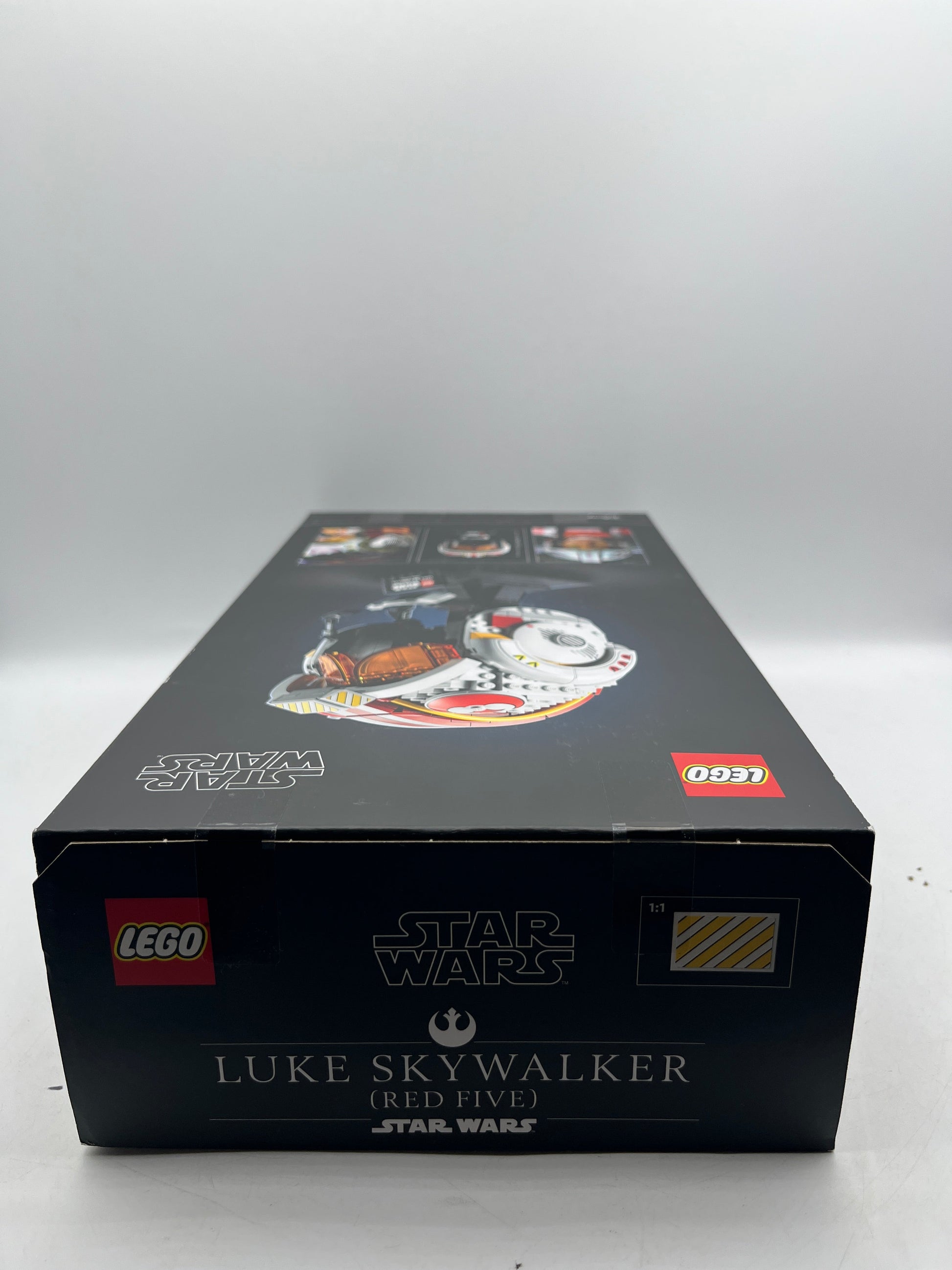 LEGO Star Wars: Luke Skywalker (Red Five) Helmet (75327) FRENLY BRICKS - Open 7 Days