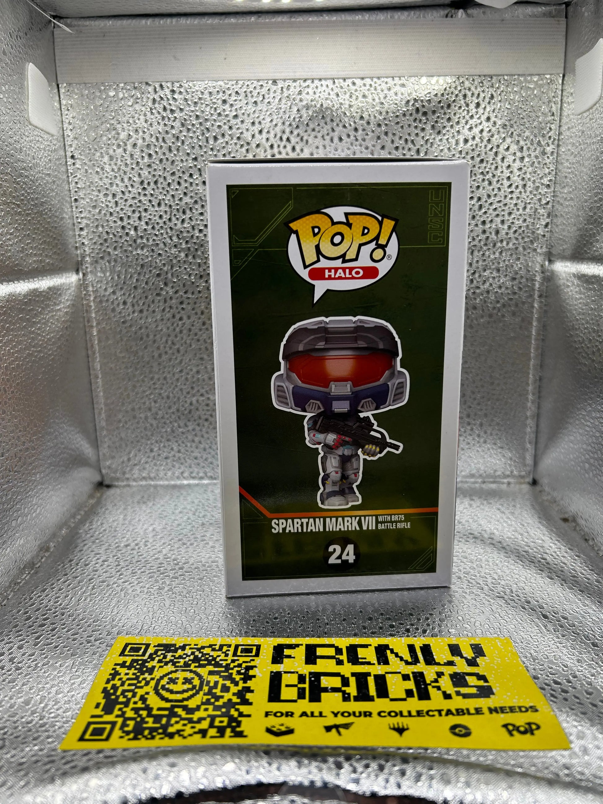 Pop Vinyl Halo #24 Spartan Mark VII FRENLY BRICKS - Open 7 Days