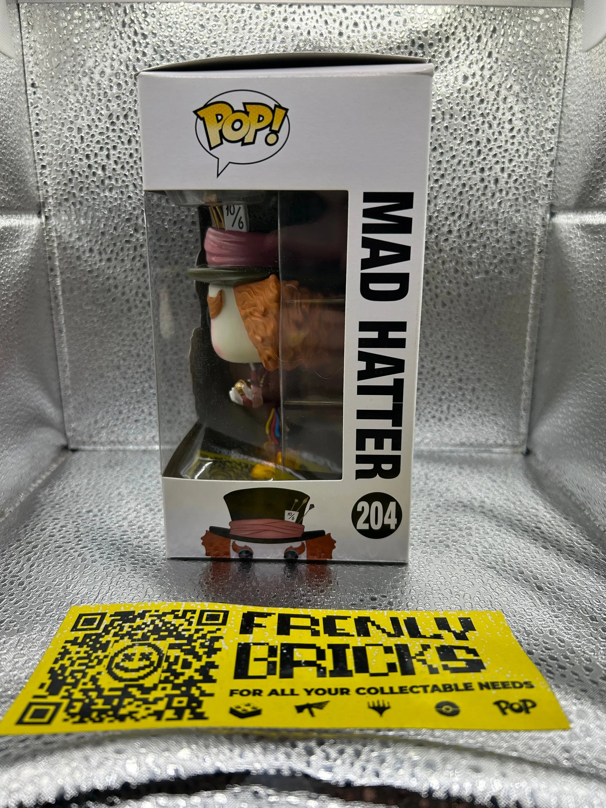 Pop Vinyl Disney #204 Mad Hatter FRENLY BRICKS - Open 7 Days