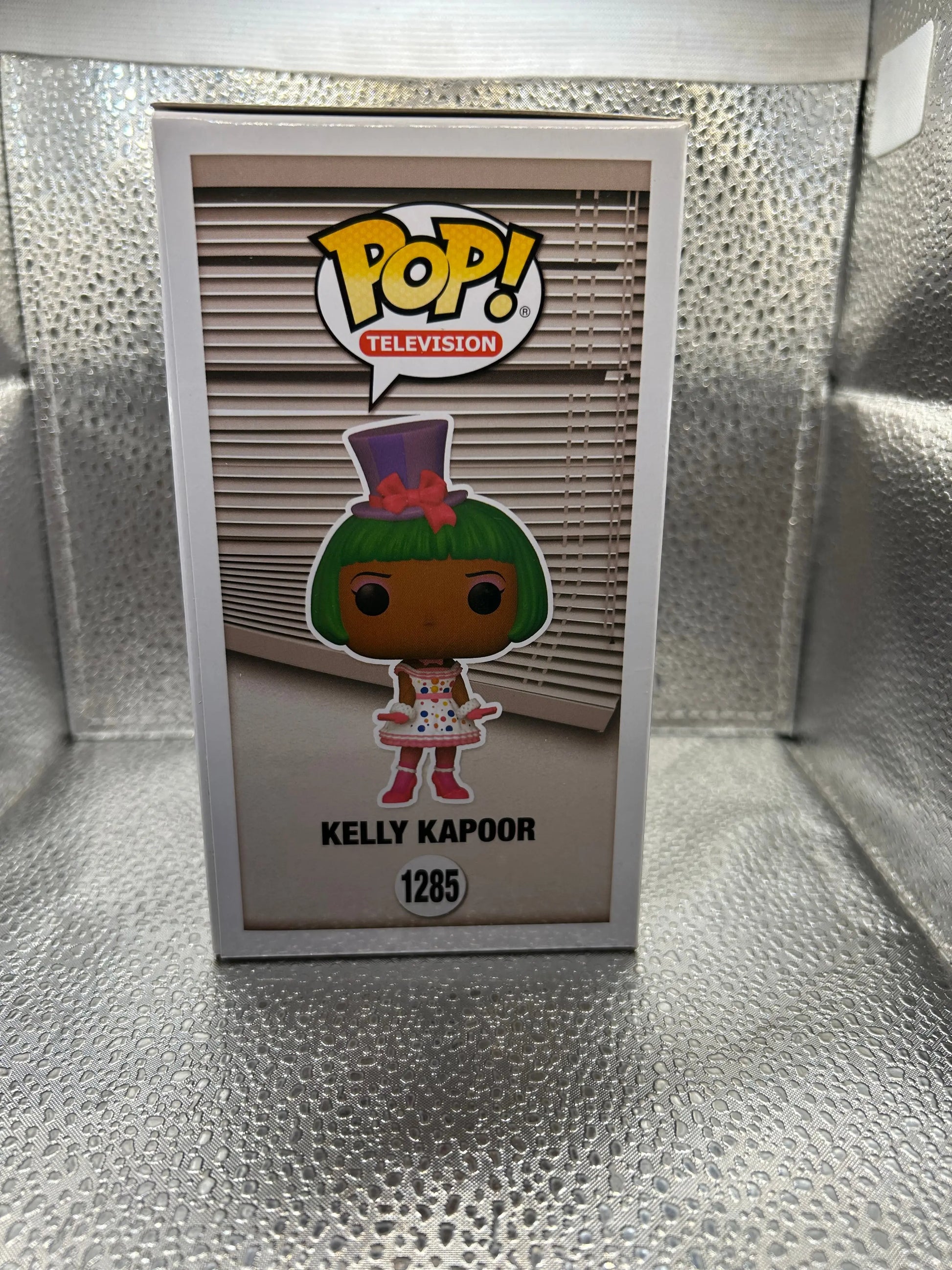 Funko Pop Vinyl The Office #1285 Kelly Kapoor FRENLY BRICKS - Open 7 Days