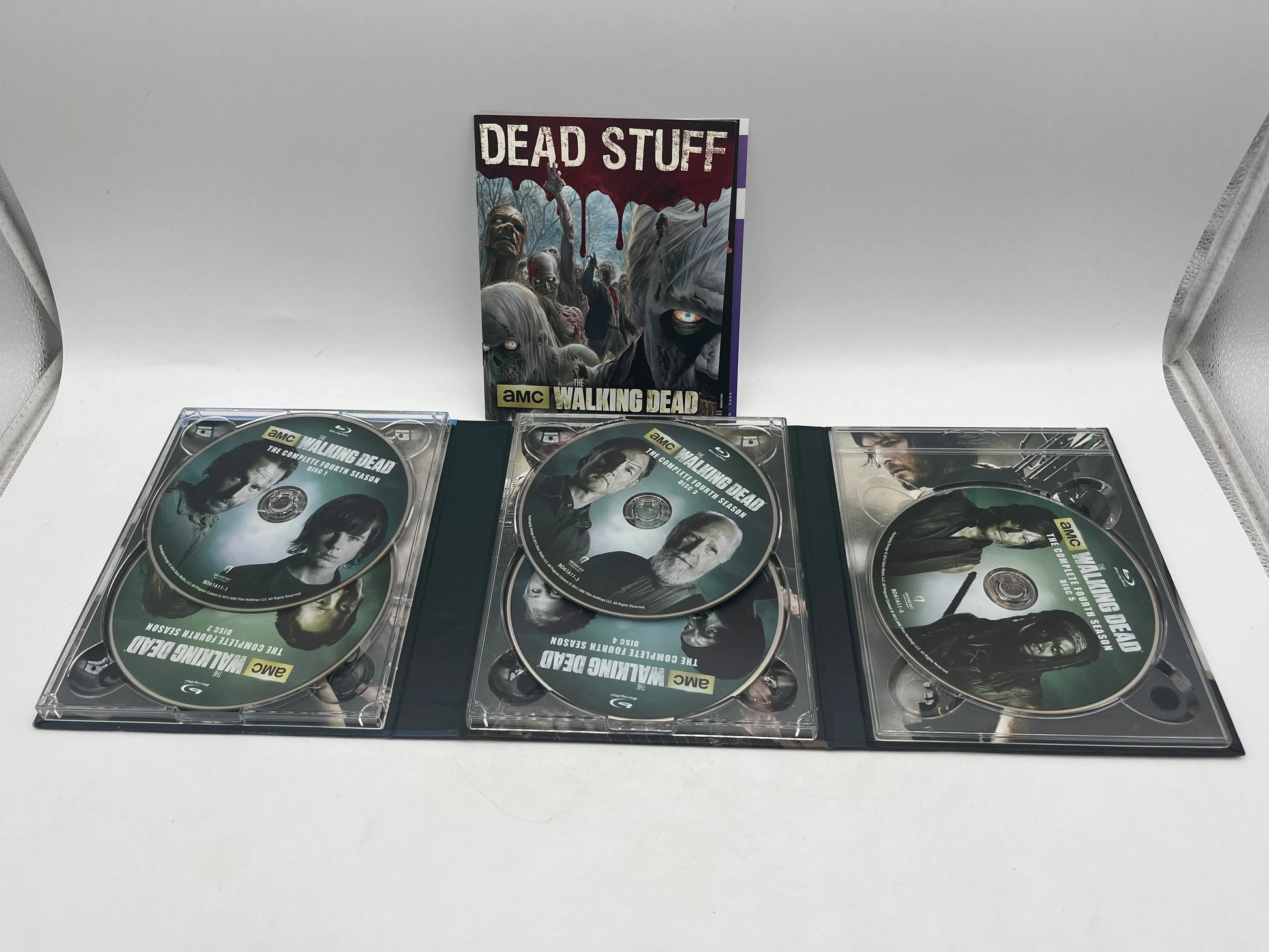The Walking Dead Season 4 Special Limited Edition Blu-ray Tree Walker Statue FRENLY BRICKS - Open 7 Days