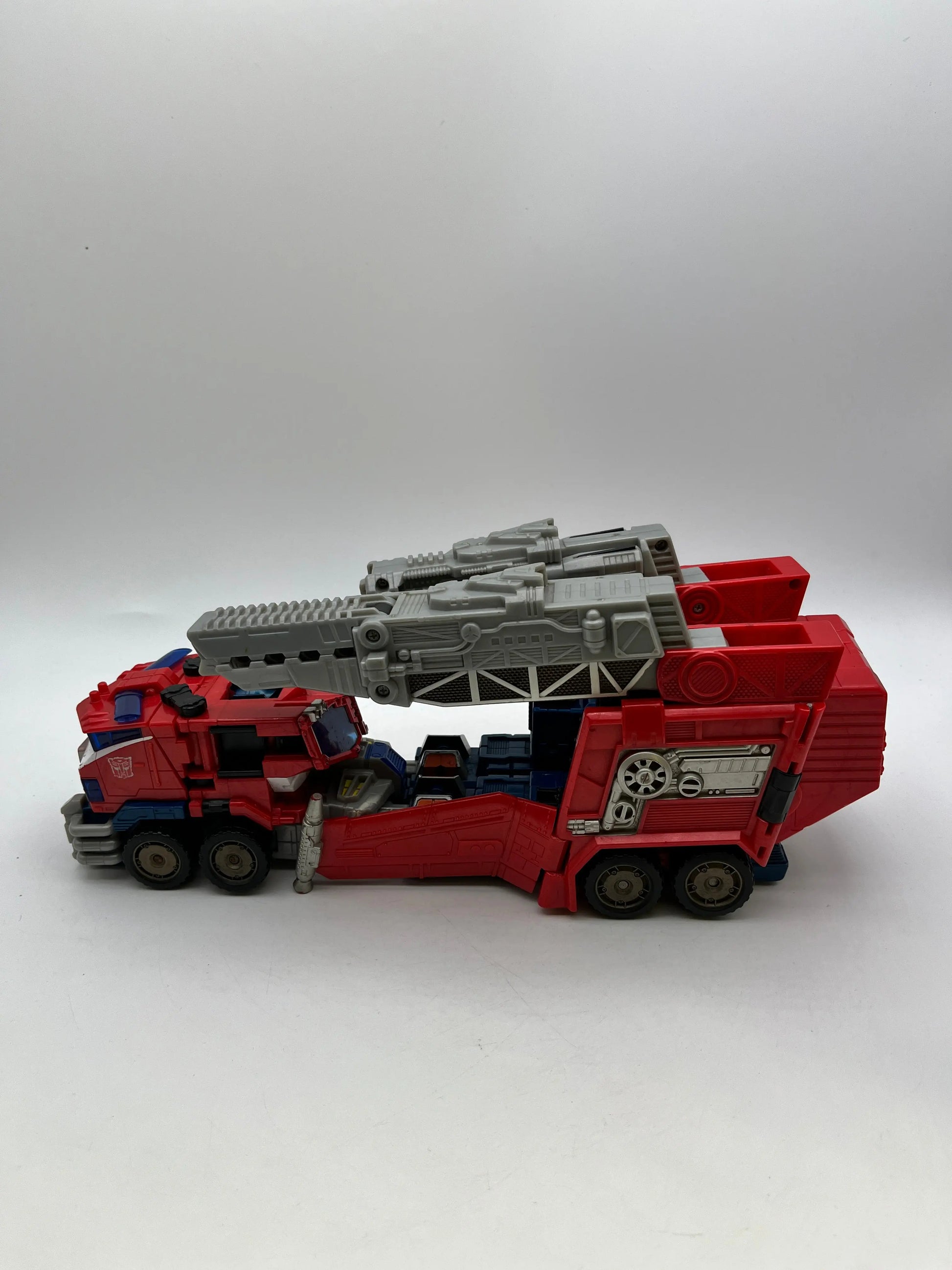 Hasbro Transformers Cybertron - Optimus Prime 2005  - Incomplete Figure FRENLY BRICKS - Open 7 Days