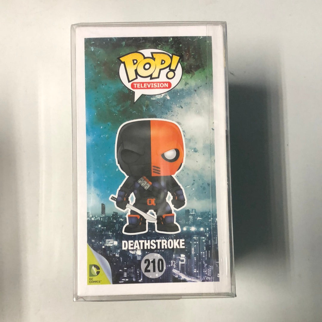 210 Deathstroke FUNKO POP VINYL FRENLY BRICKS - Open 7 Days