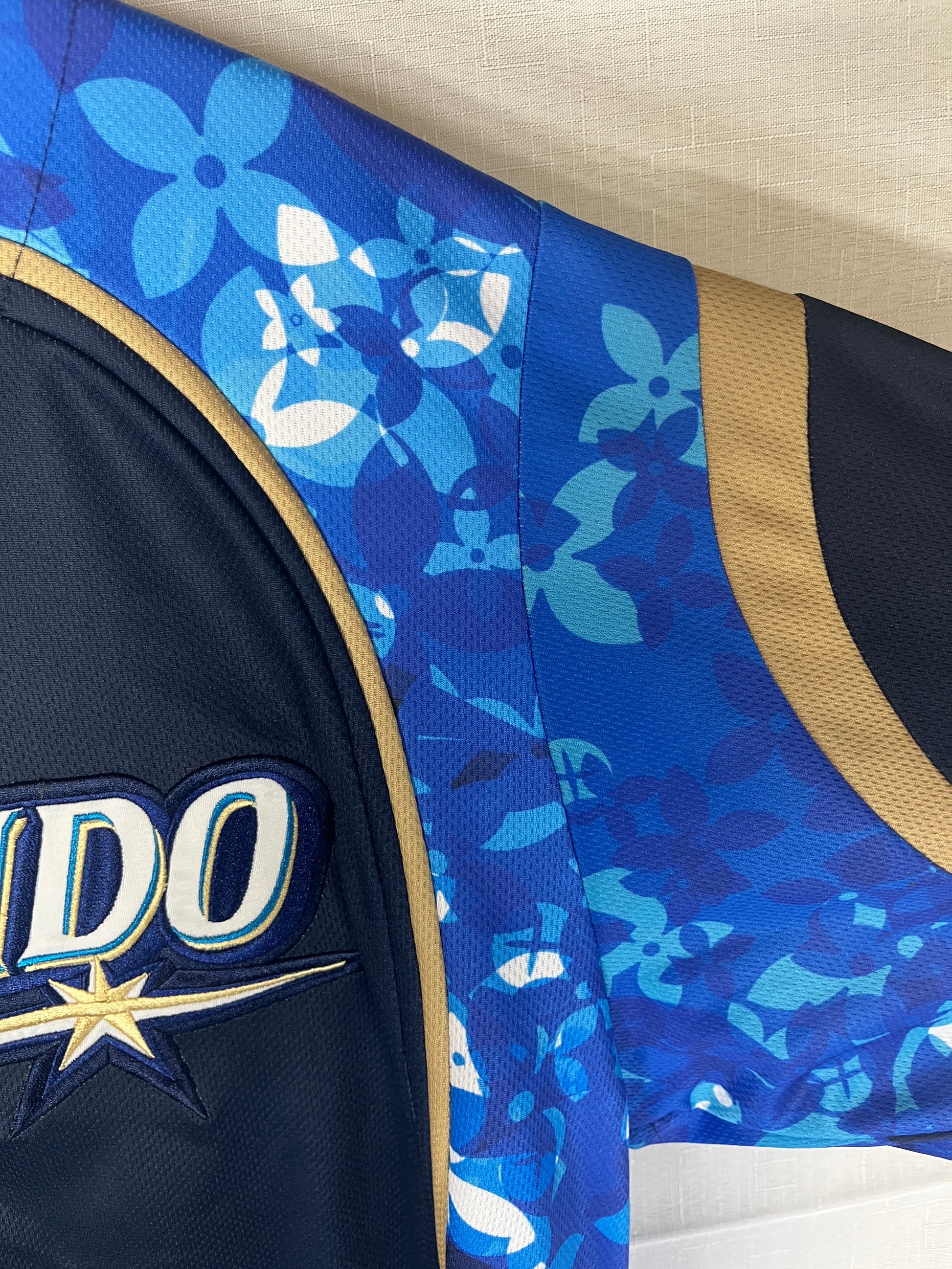 Nippon Baseball Hokkaido Fighters “Nakata #6” Flower Blue Jersey XLarge