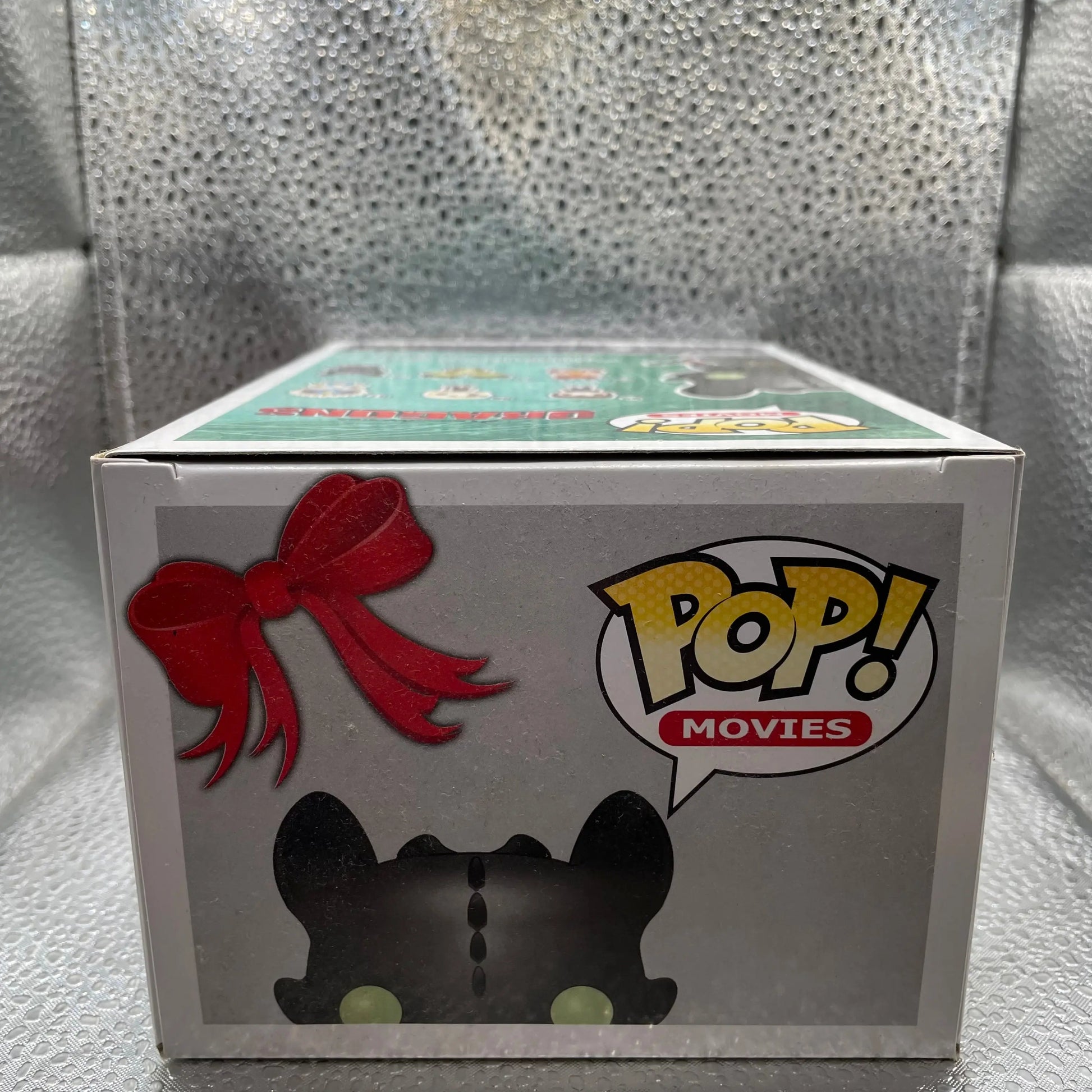 FUNKO POP MOVIES DRAGONS #232 HOLIDAY TOOTHLESS VAULTED VINYL FIGURE FRENLY BRICKS - Open 7 Days