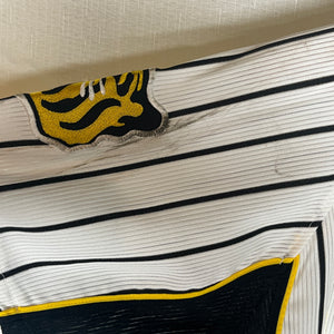 Nippon Baseball Hanshin Tigers “Hiyama #24” White Jersey Large