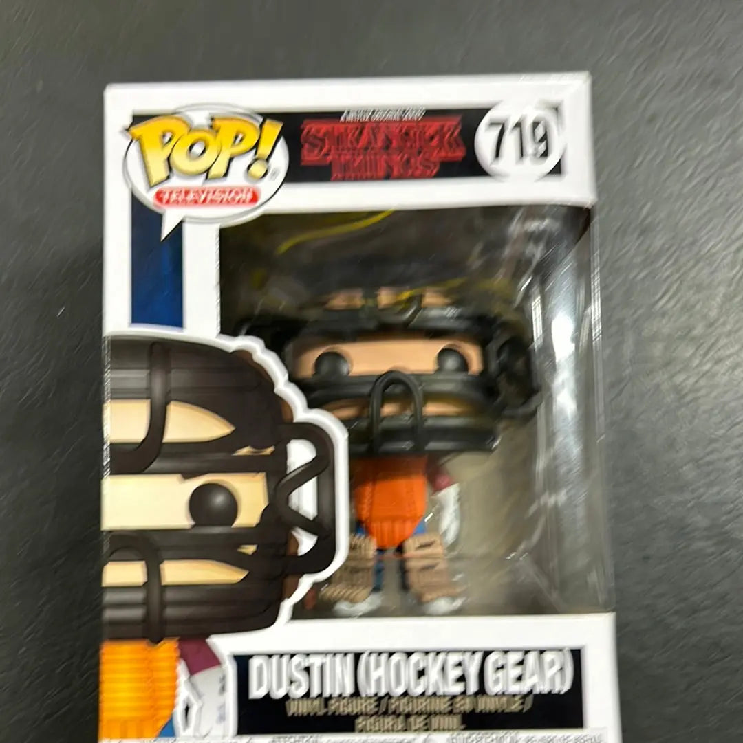 Funko Pop Television #719 Stranger Things Dustin Hockey Gear FRENLY BRICKS - Open 7 Days