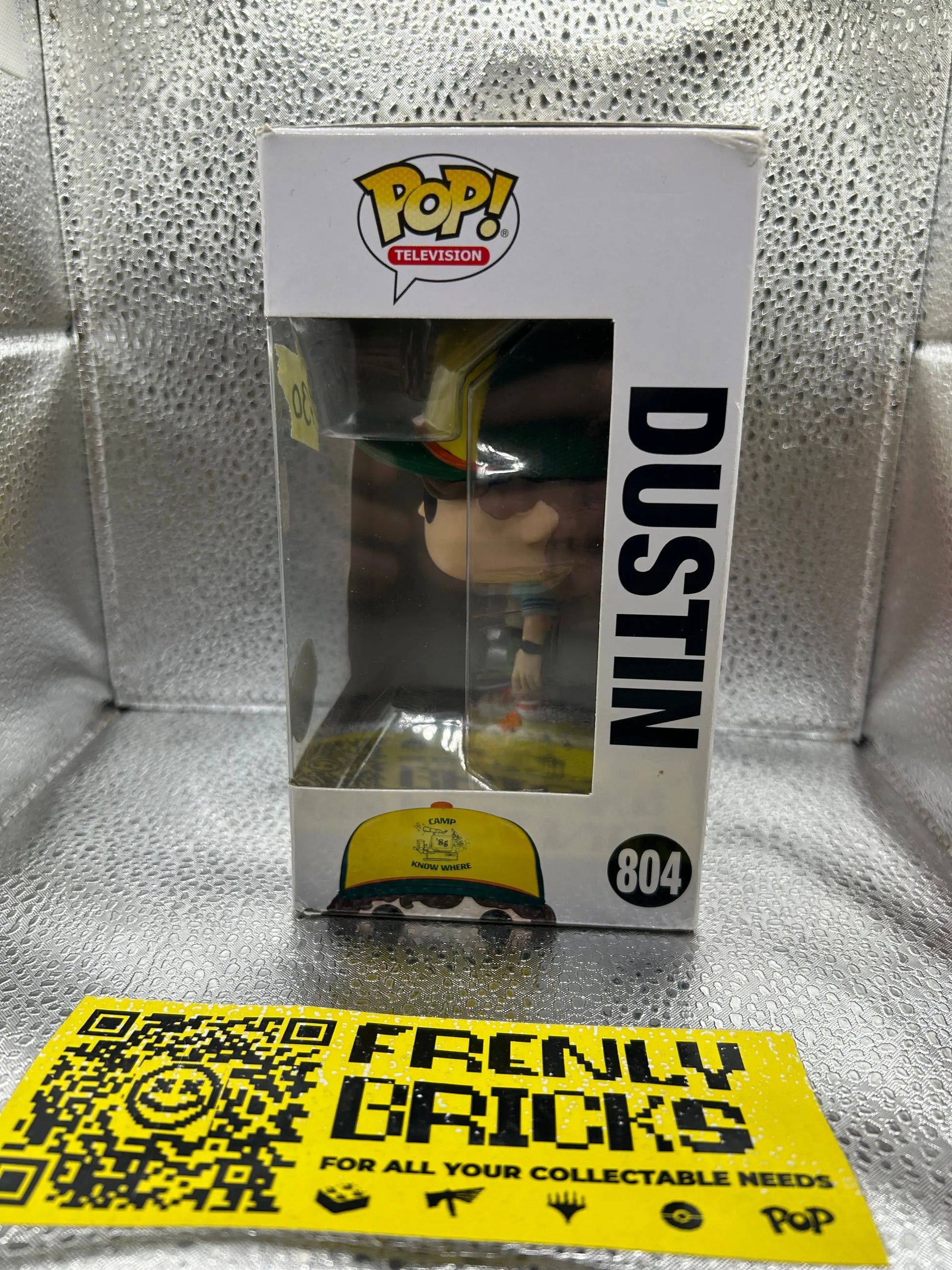 Pop Vinyl Stranger Things #804 Dustin FRENLY BRICKS - Open 7 Days