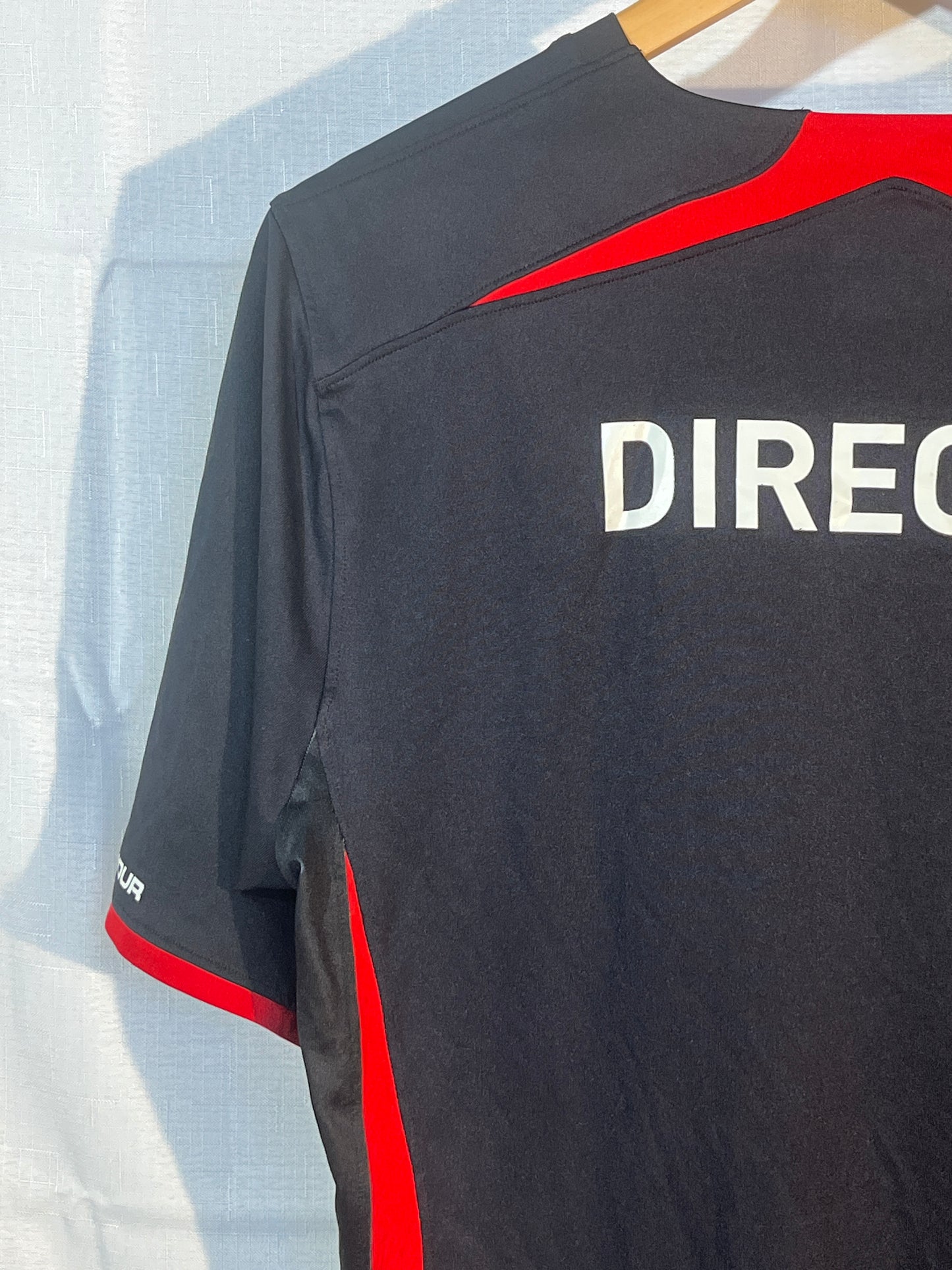 Under Armour Colo Colo Chile Soccer Team Jersey Large Red/Black