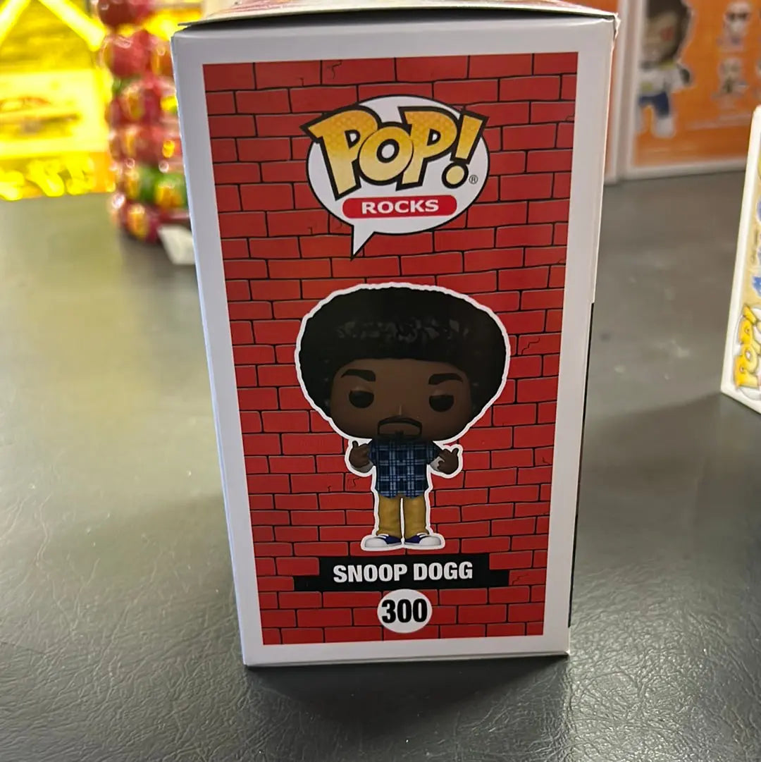 Pop Vinyl Rocks 300 Snoop Dogg FRENLY BRICKS - Open 7 Days