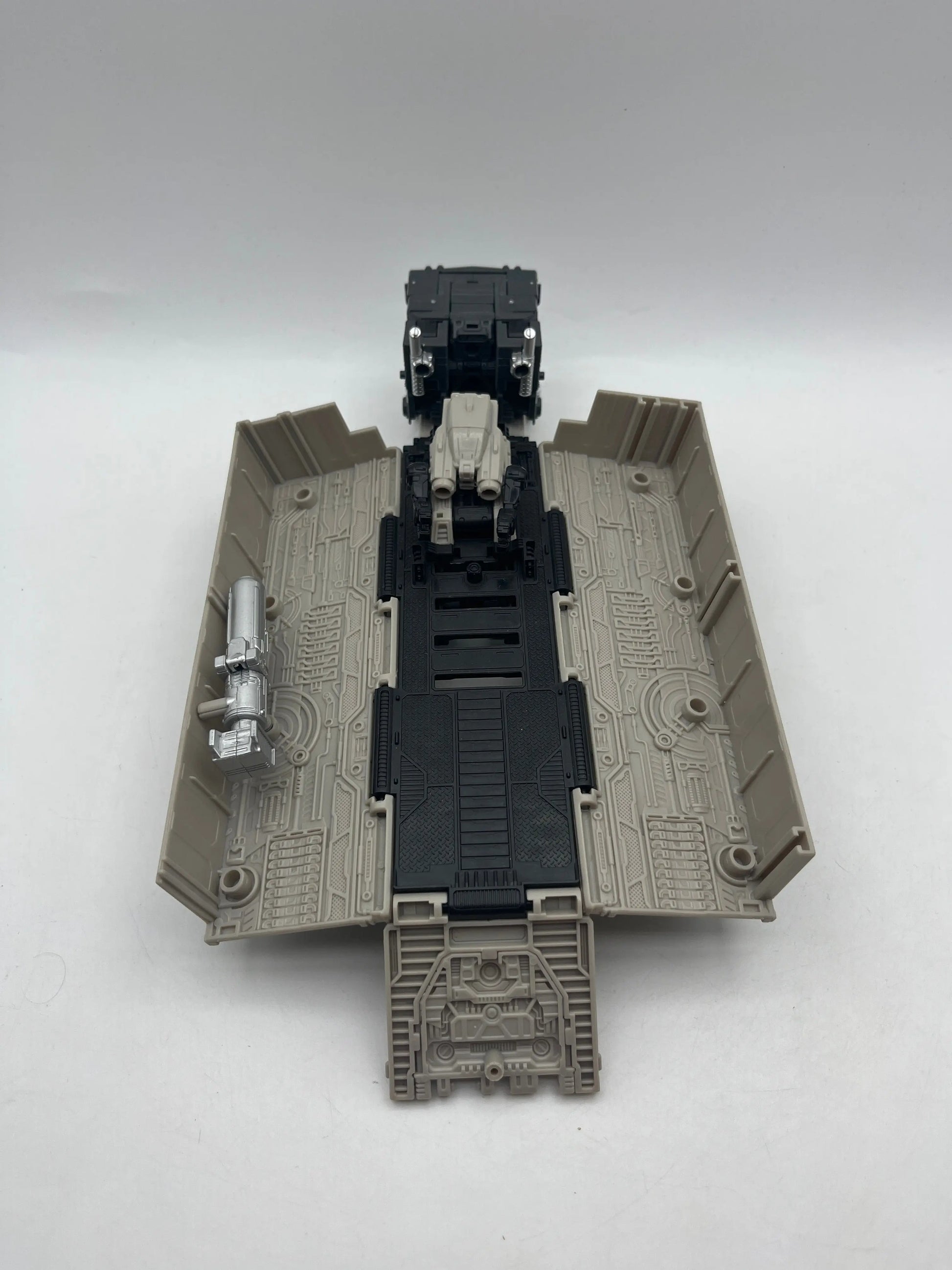 Transformers Earthrise Leader Alternate Universe Optimus Prime Exclusive WFC FRENLY BRICKS - Open 7 Days