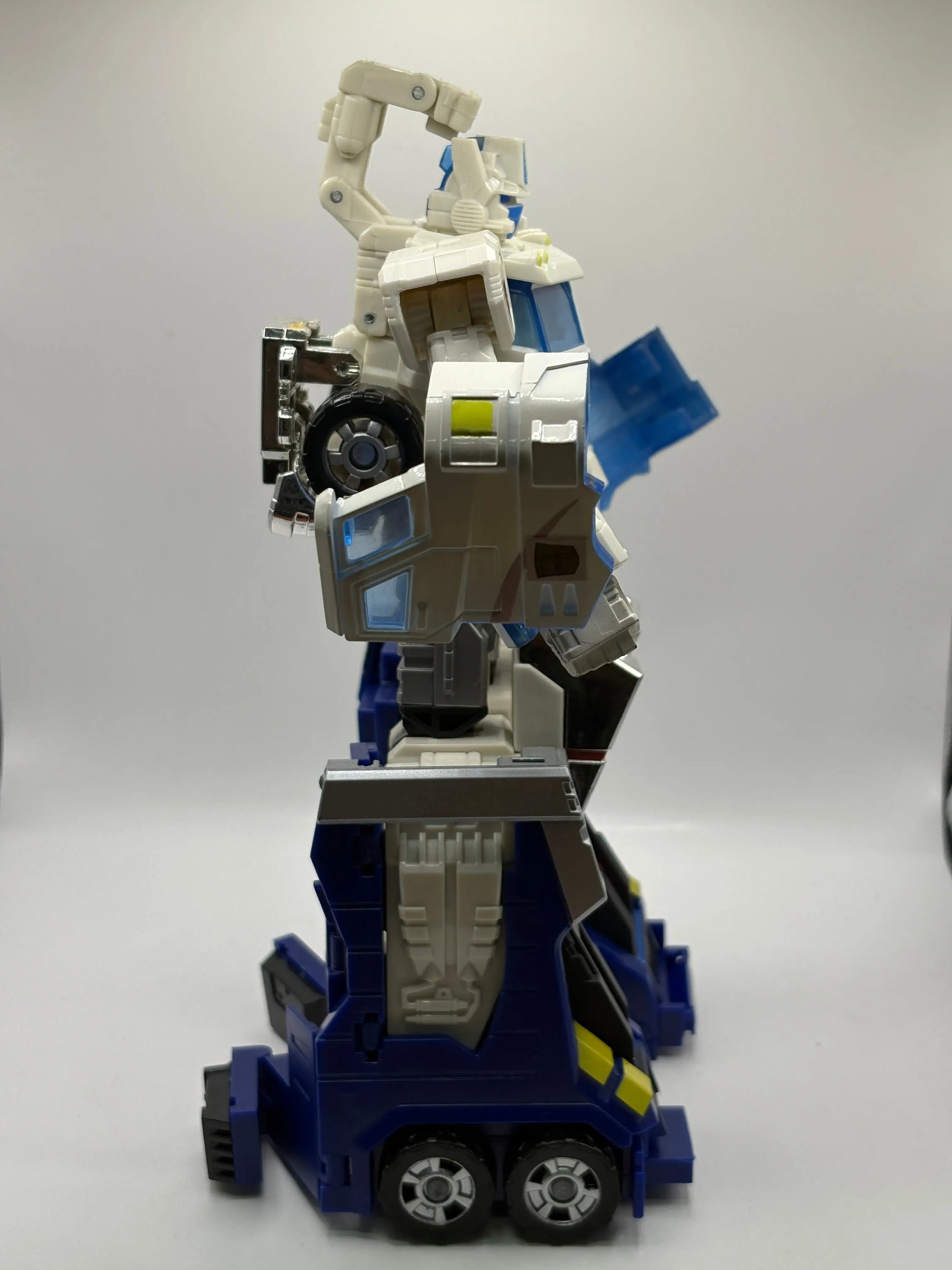 2007 Transformers Classics Ultra Magnus Action Figure Repaint FRENLY BRICKS - Open 7 Days