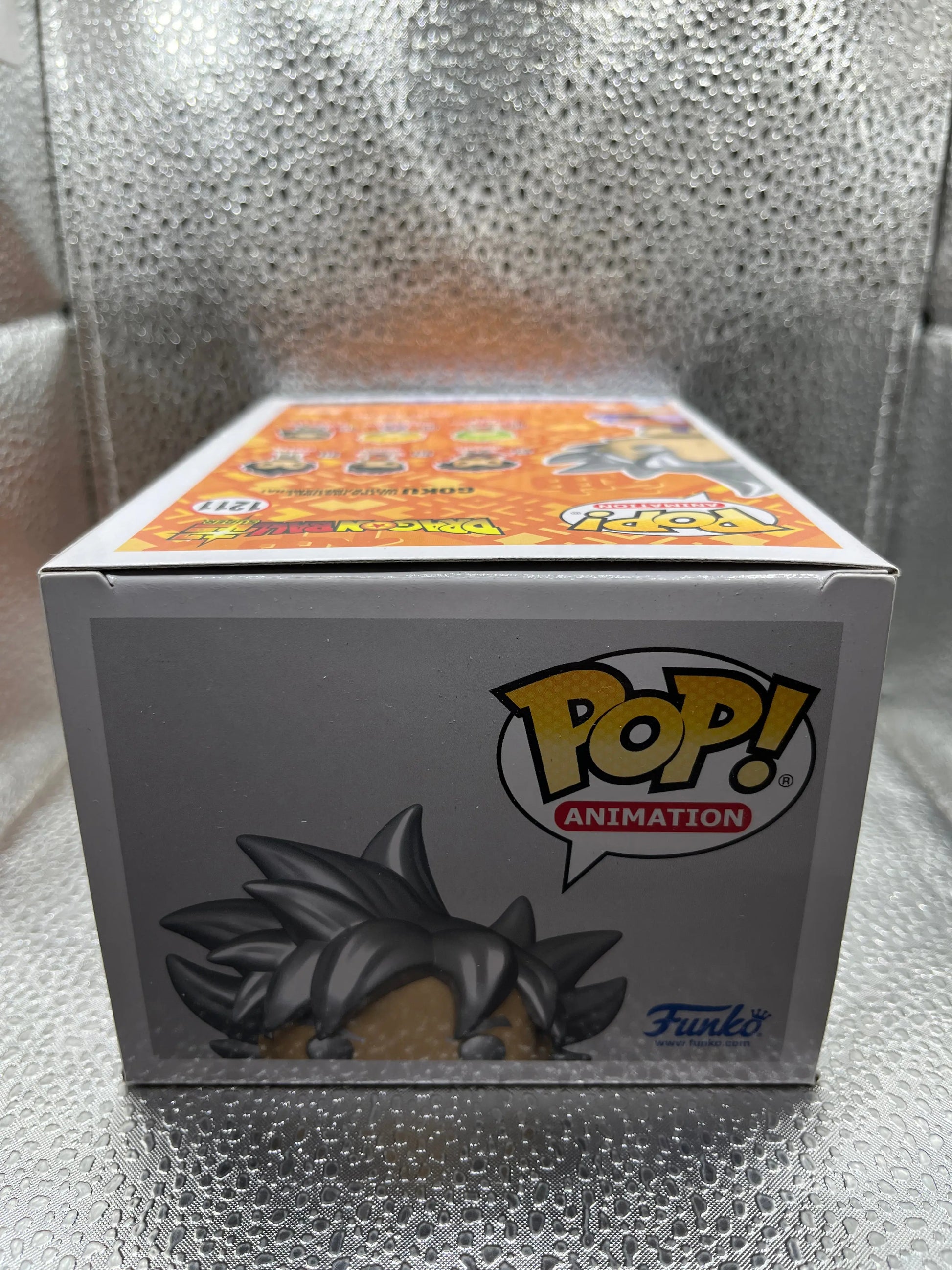 Funko POP - Animation - Dragon Ball Super - Goku (Ultra Instinct with Kamehameha) 2022 Fall Convention Exclusive FRENLY BRICKS - Open 7 Days