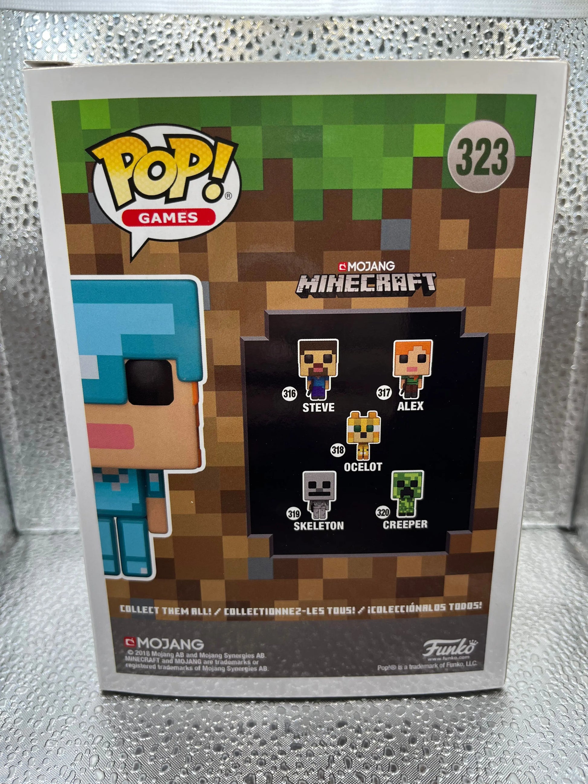 Funko POP Games - Minecraft - Alex In Diamond Armor #323 FRENLY BRICKS - Open 7 Days