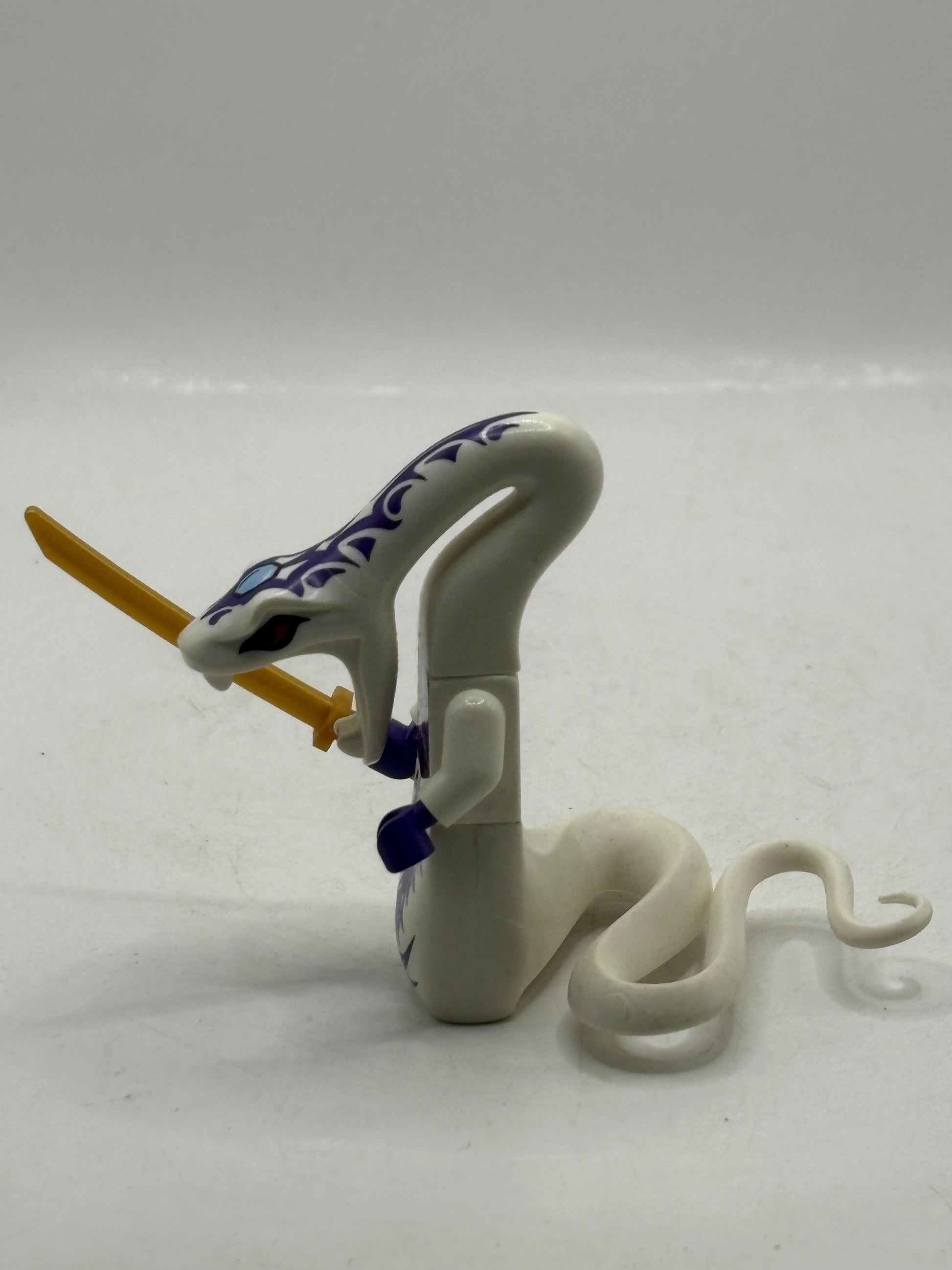 Lego Ninjago White Snake Pythor Minifigure 70750 2015 - Excellent Condition FRENLY BRICKS - Open 7 Days