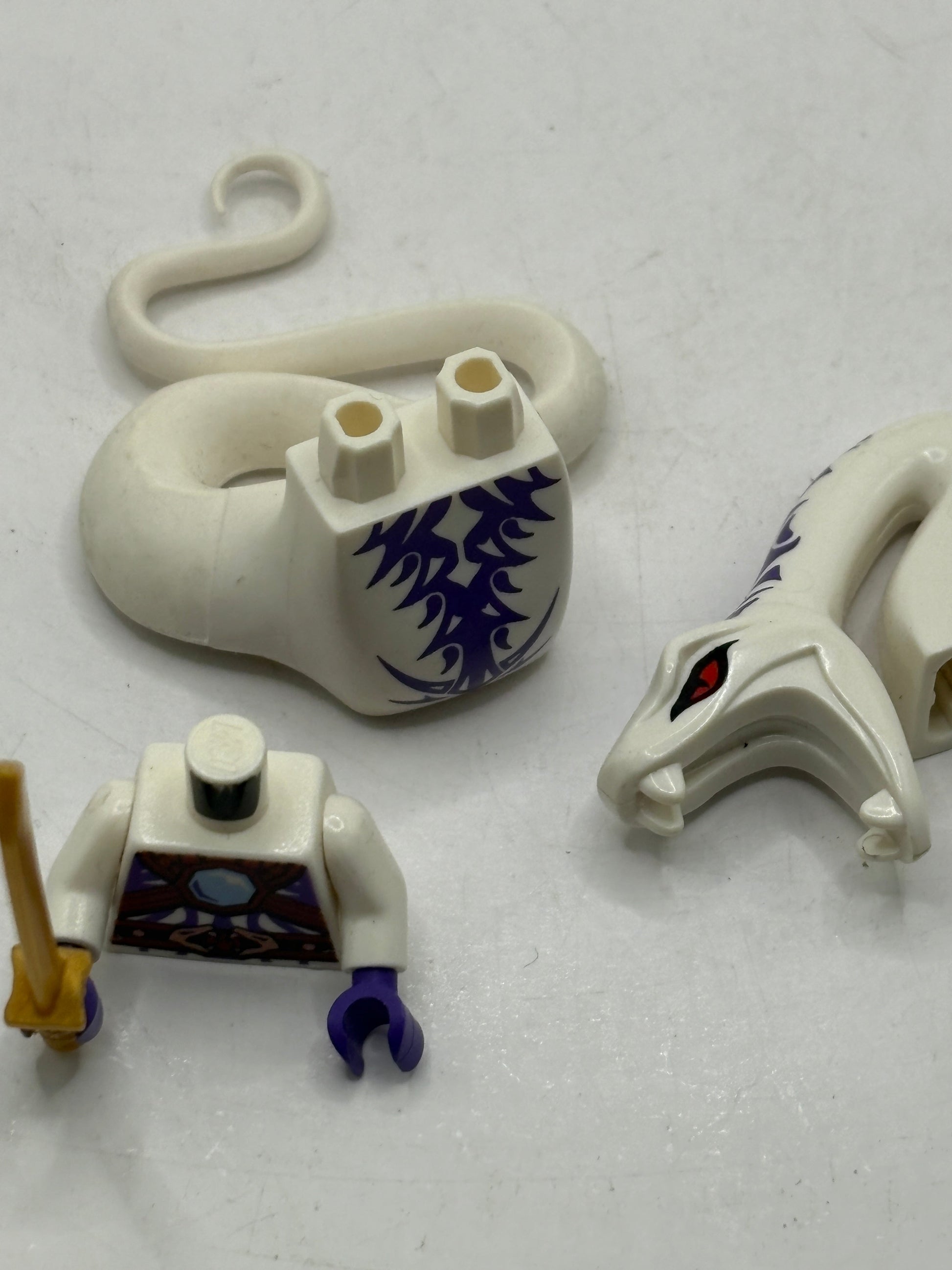 Lego Ninjago White Snake Pythor Minifigure 70750 2015 - Excellent Condition FRENLY BRICKS - Open 7 Days