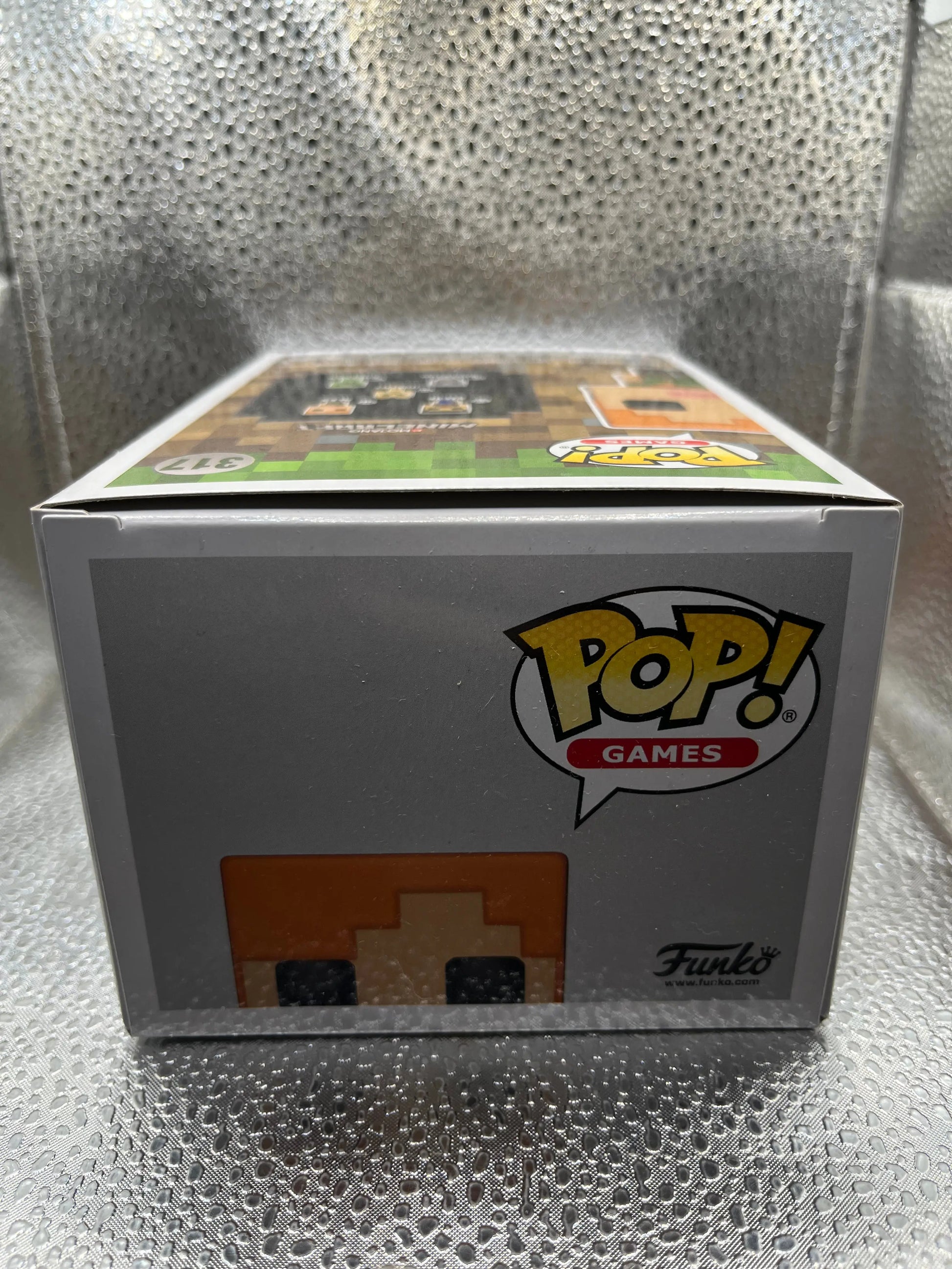 Funko POP Games - Minecraft - Alex #317 FRENLY BRICKS - Open 7 Days