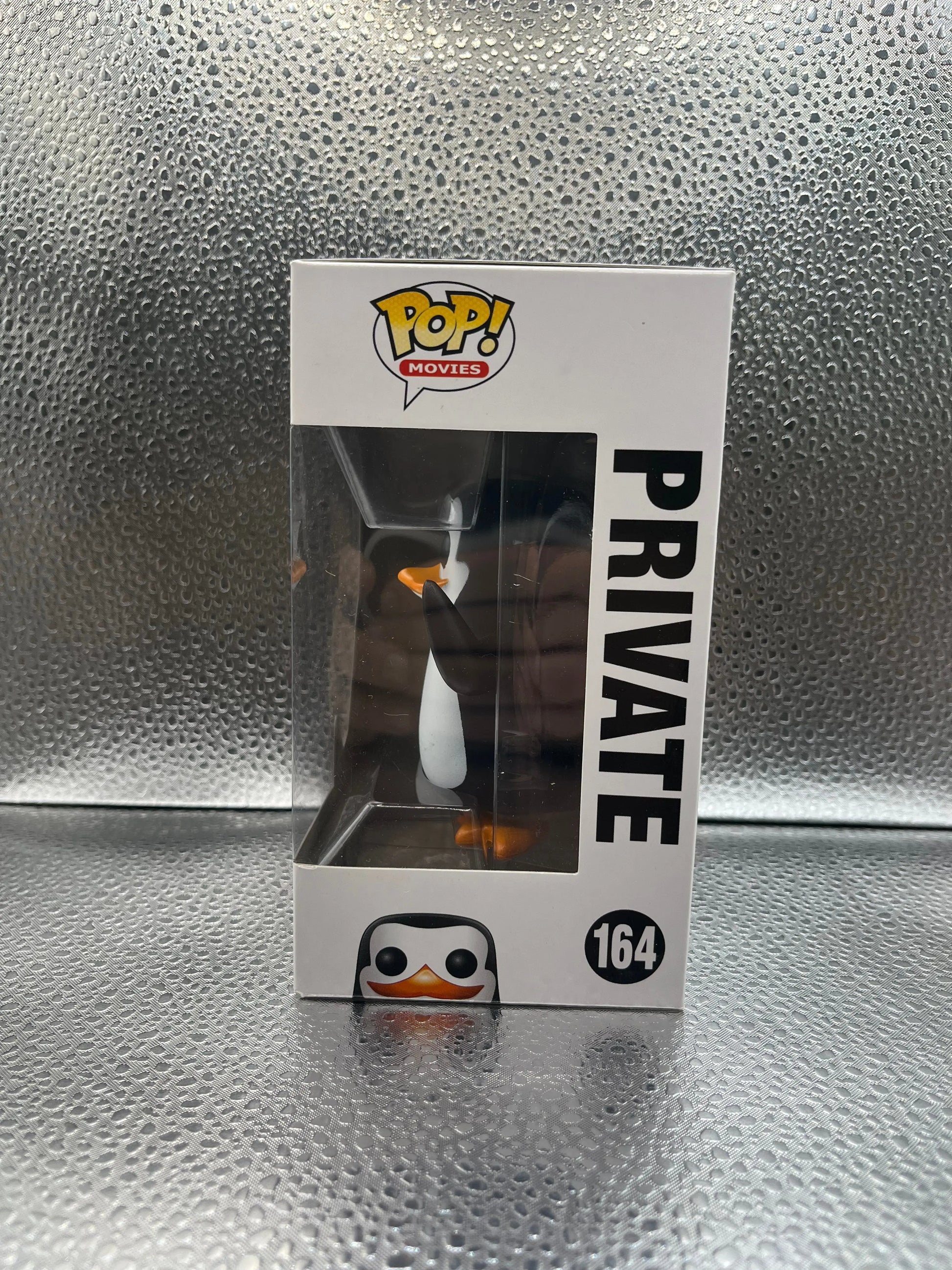 Funko POP Movies - Penguins - Private #164 FRENLY BRICKS - Open 7 Days