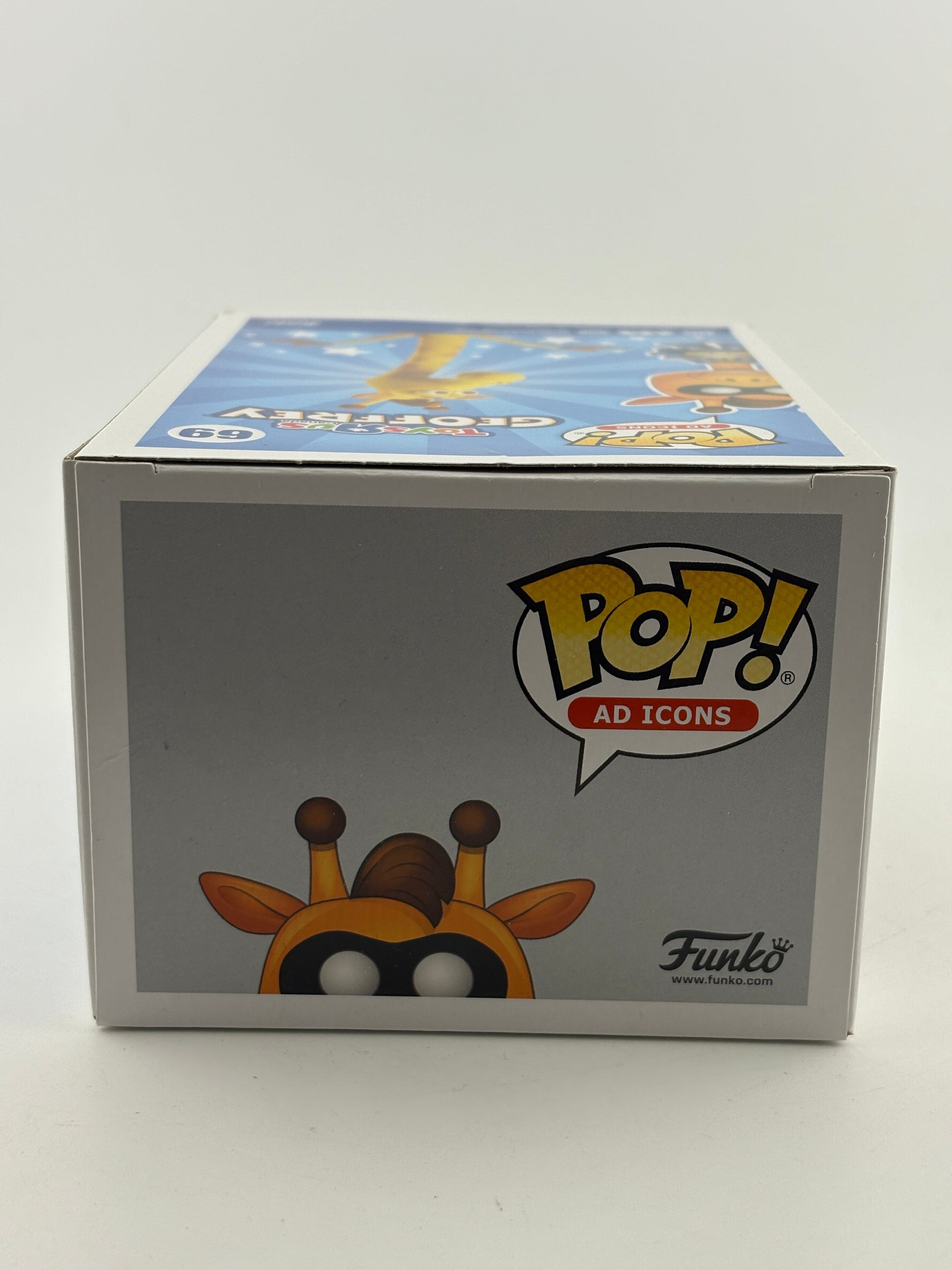 Funko POP! Ad Icons Toys R Us x DC #69 Geoffrey as Batman Canada Exclusive FRENLY BRICKS - Open 7 Days