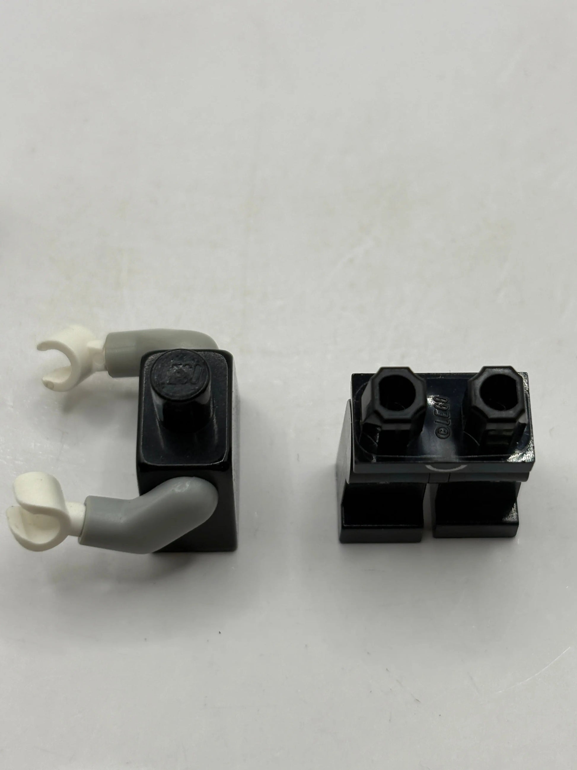 Lego Star Wars - Asajj Ventress Minifigure SW0318 7957 Sith Nightspeeder *small crack FRENLY BRICKS - Open 7 Days